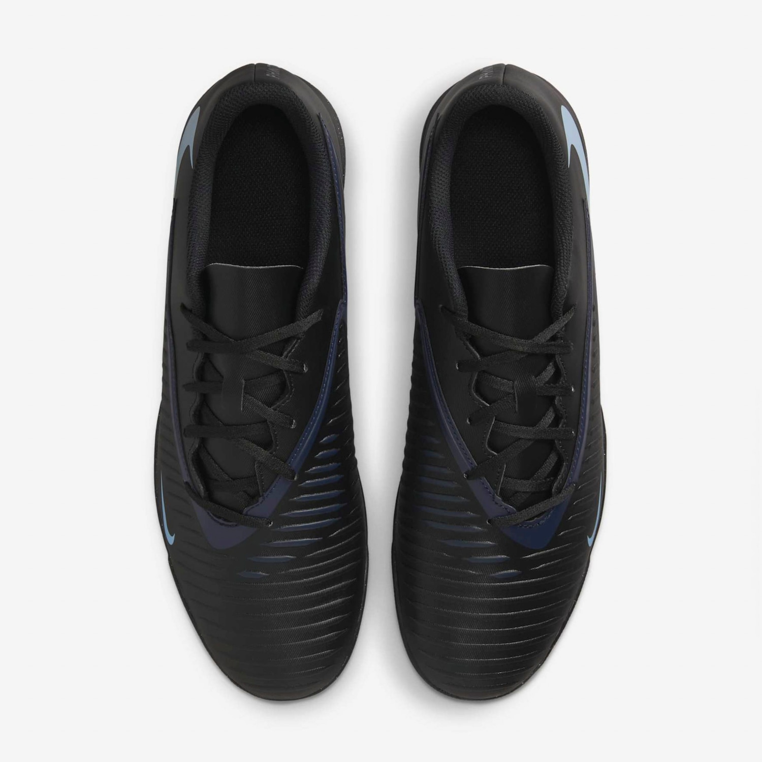 Chuteira Society Adulto Nike Phantom 6 Club - Foto 3