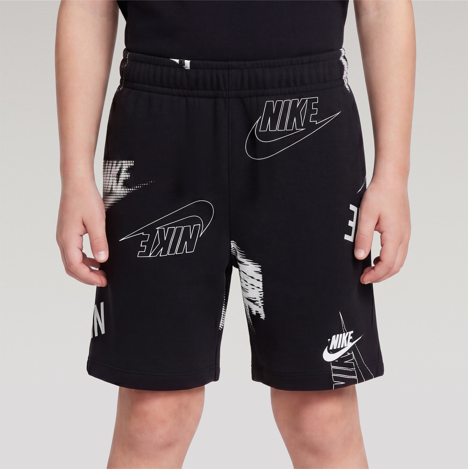 Conjunto Camiseta + Bermuda Infantil Nike Youth Basic - Foto 4