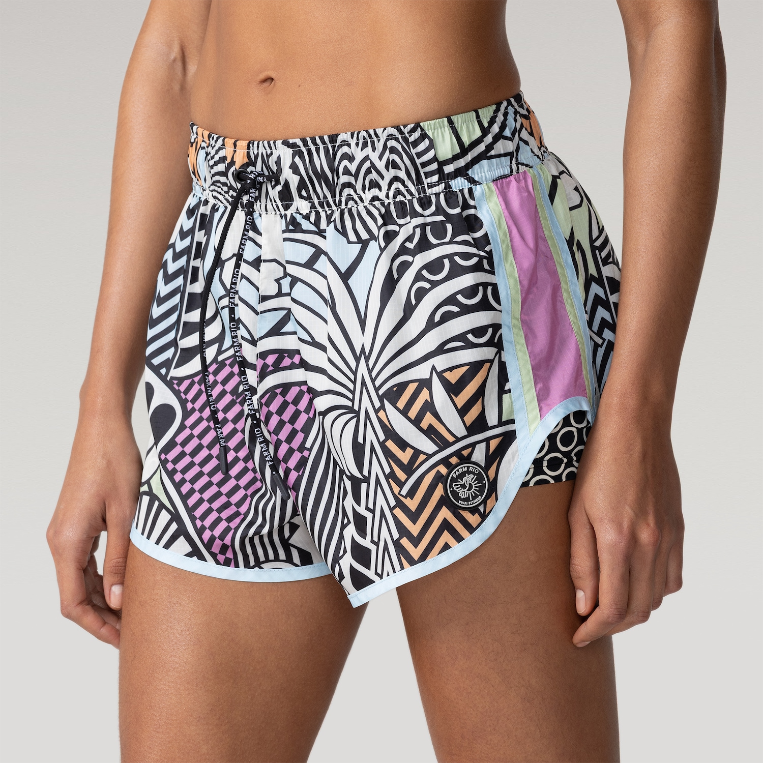 Shorts Farm Duplo Beleza Gráfica BSE - Feminino - Foto 2