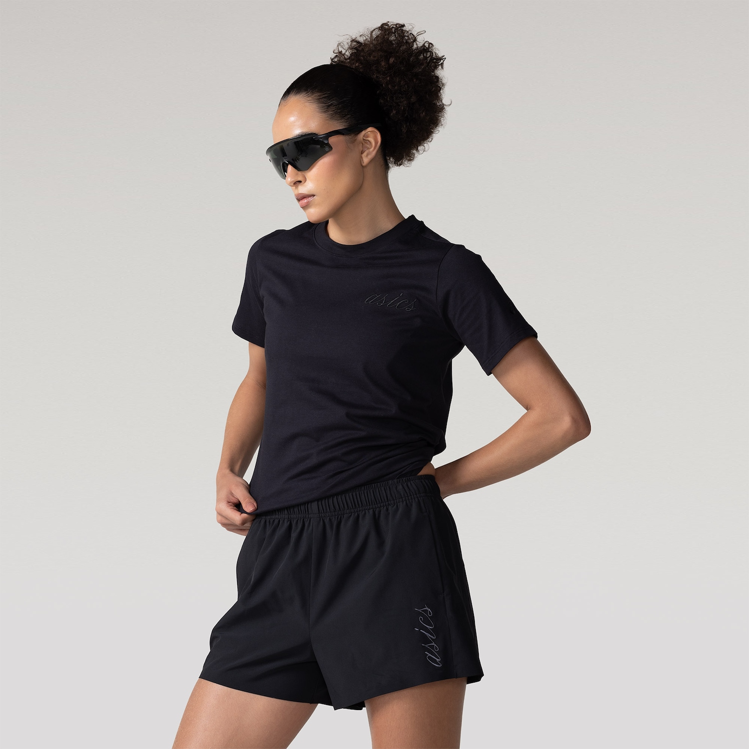 Shorts Asics Plano Signature - Feminino - Foto 1