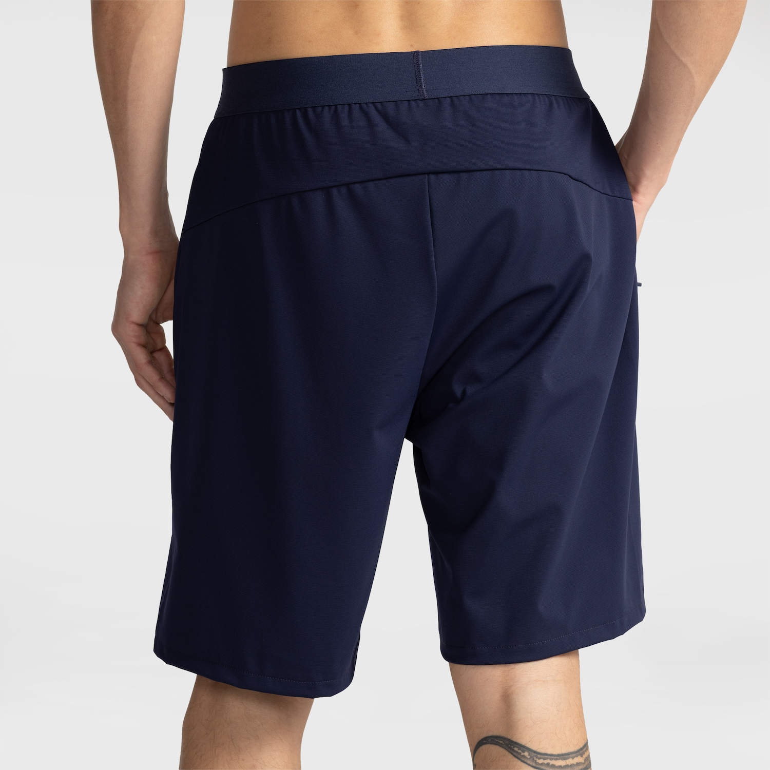 Bermuda Asics Urban Recortes Masculina - Foto 2