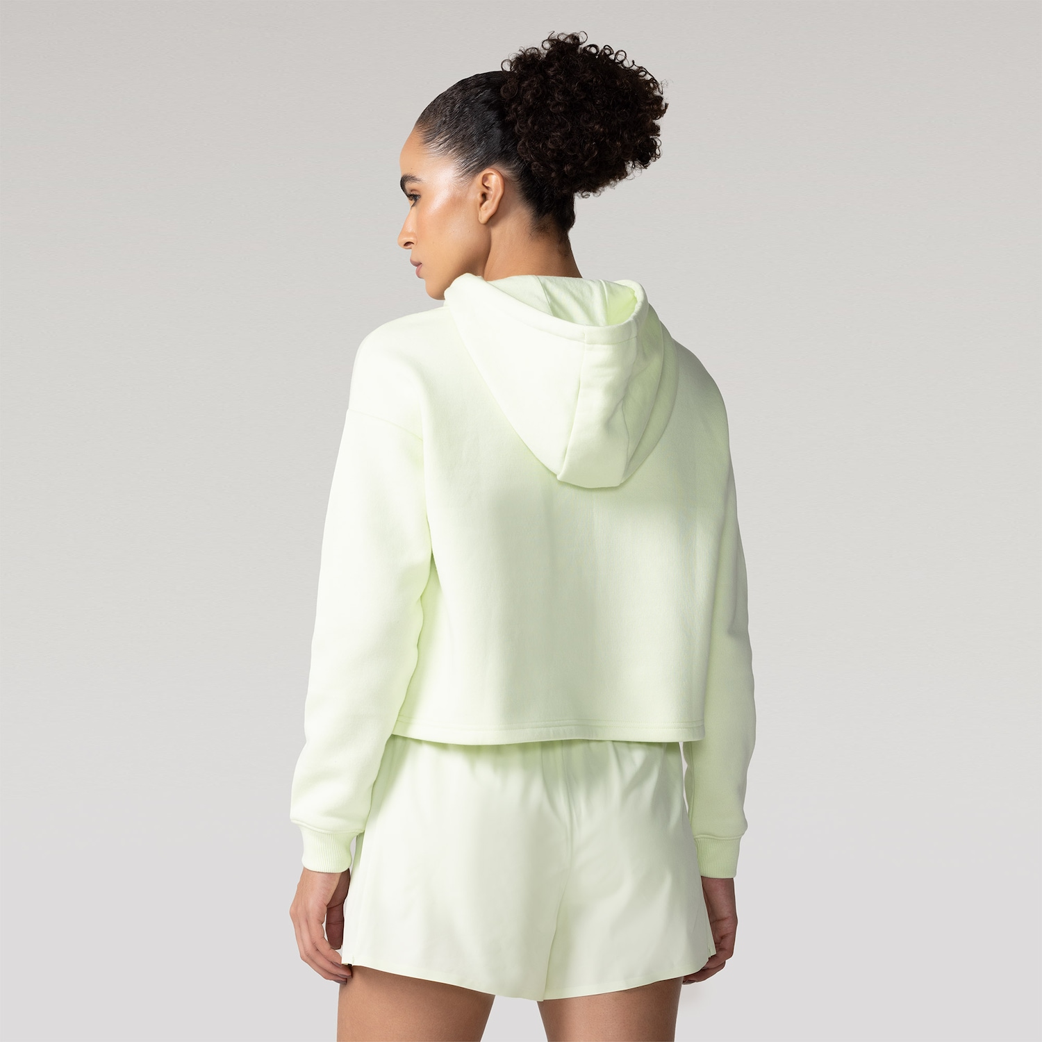 Blusão Asics Cropped com Capuz Fleece Feminino - Foto 2