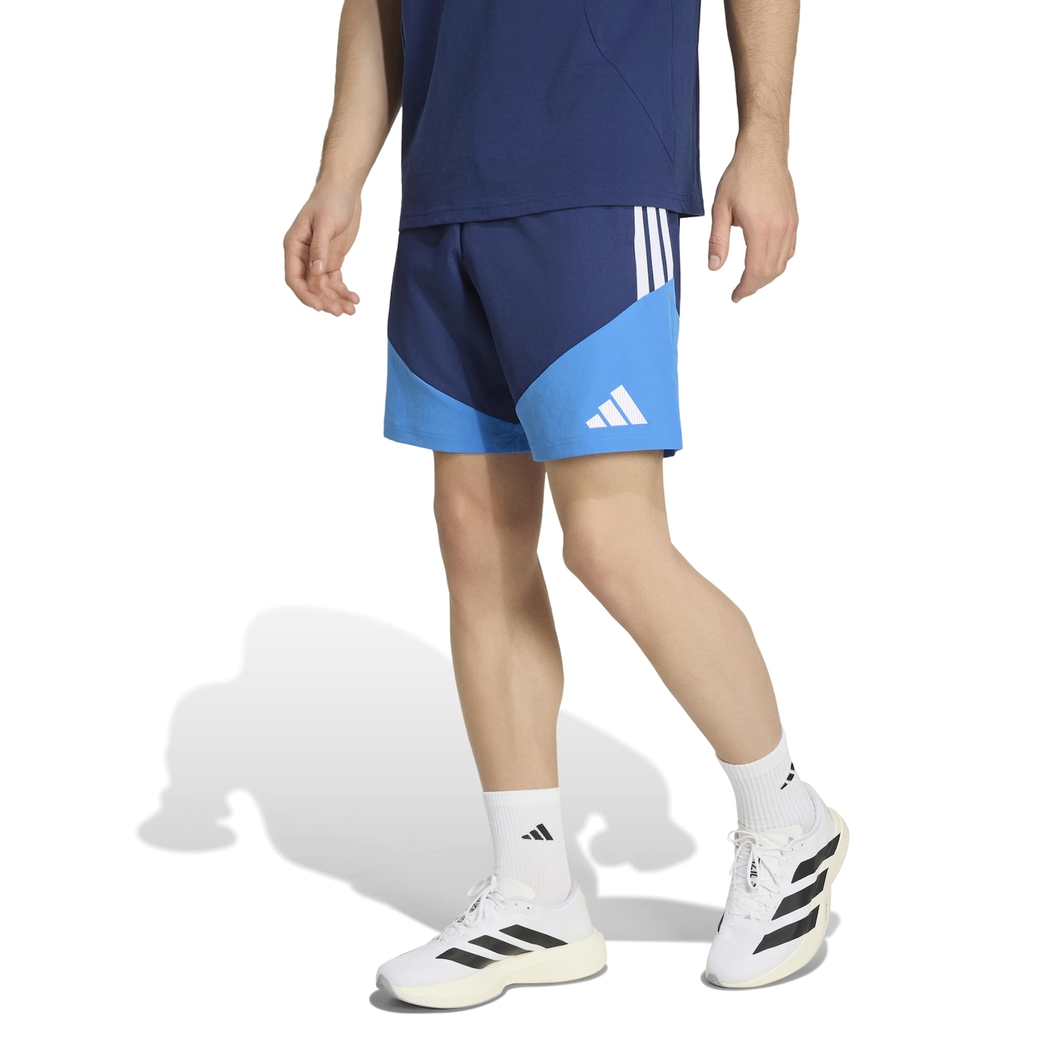 Short Cruzeiro 26/27 adidas Viagem Masculino - Foto 1