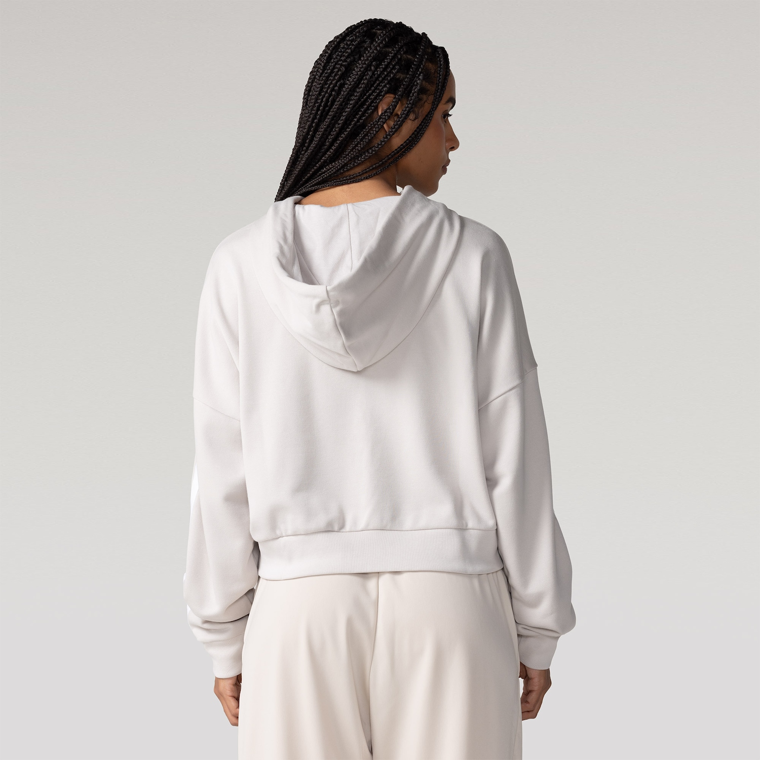 Blusão adidas Essentials tres Listras com Ziper e Capuz - Feminino - Foto 3