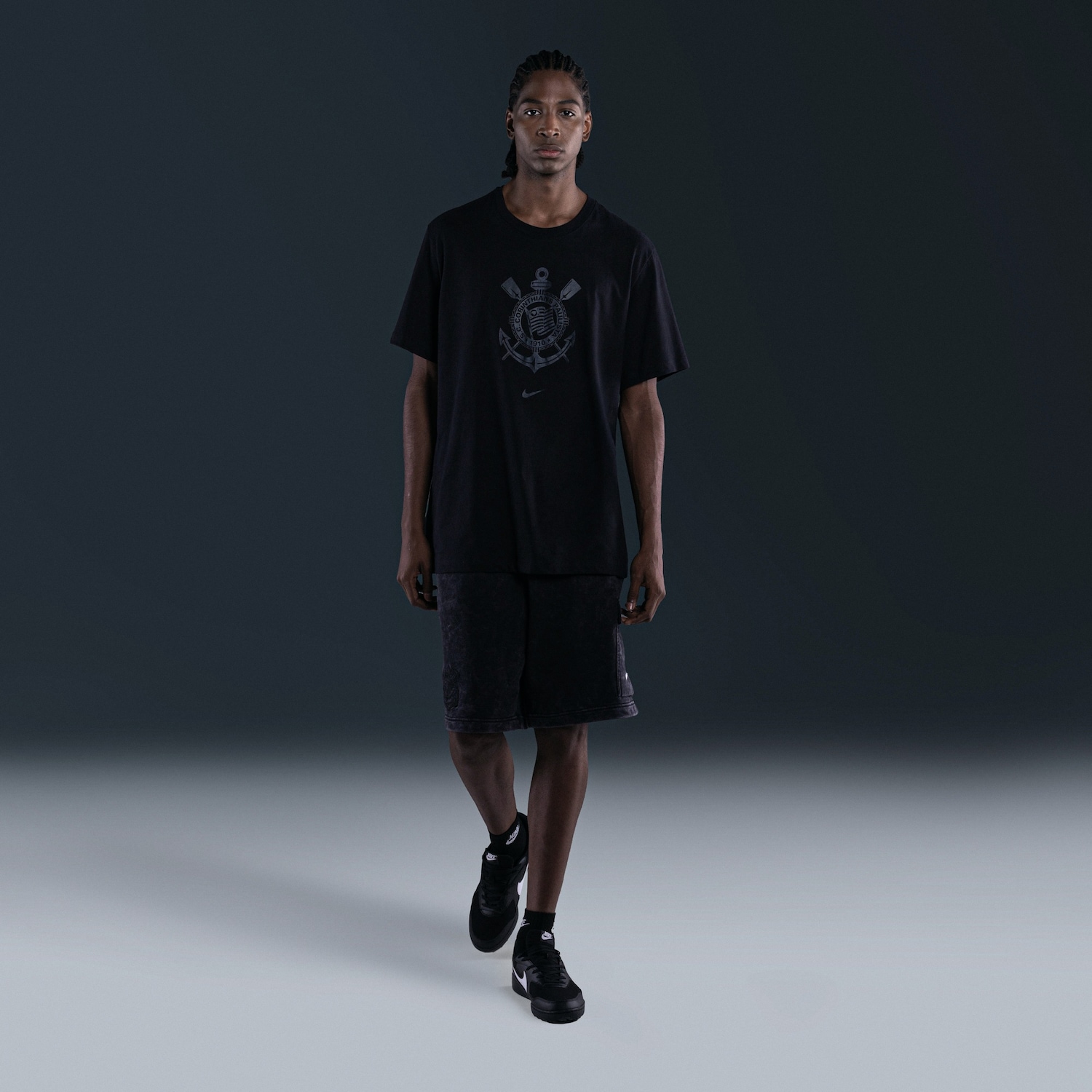 Camiseta do Corinthians Nike Escudo - Masculina - Foto 1