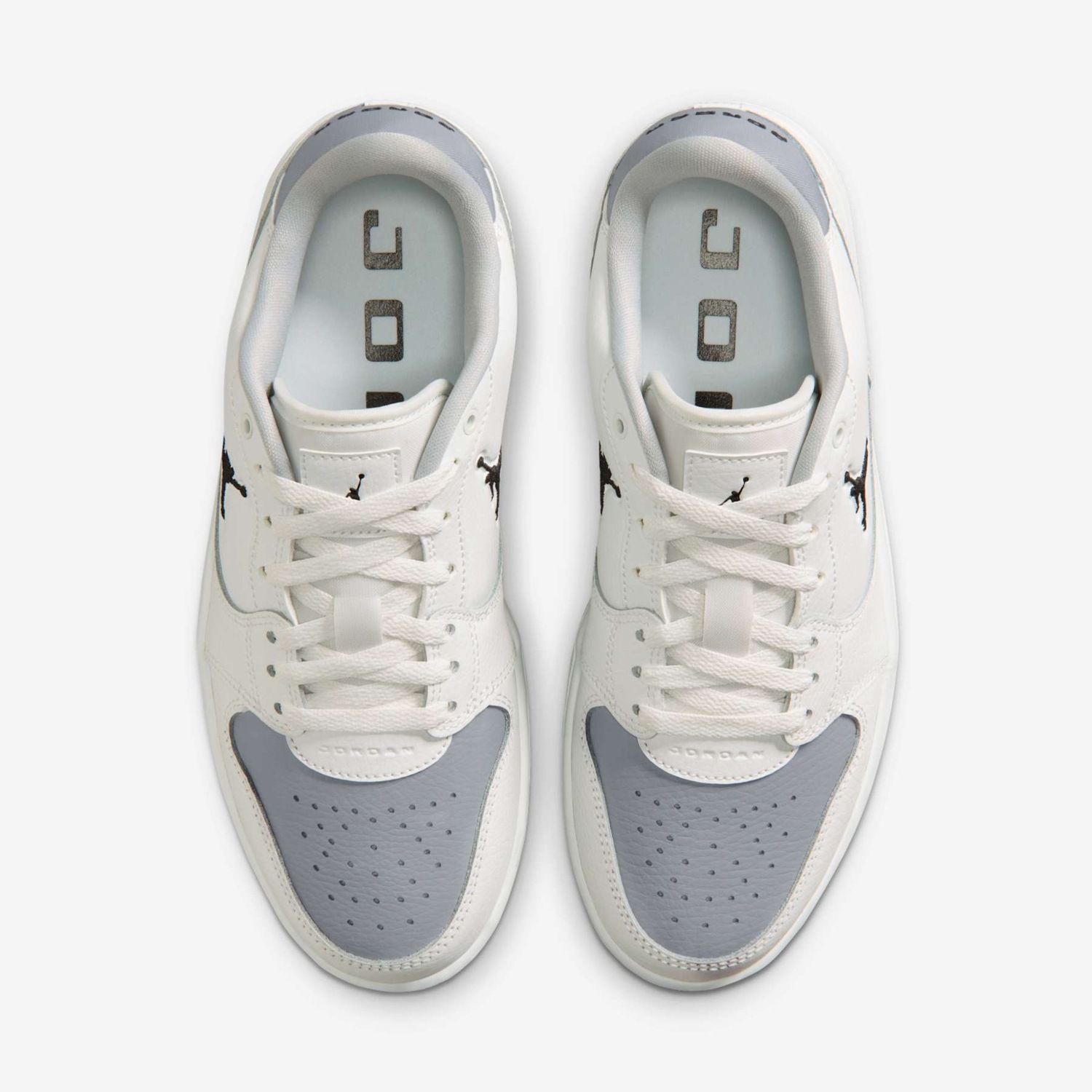 Tênis Jordan Court Access Low Nike Feminino - Foto 2
