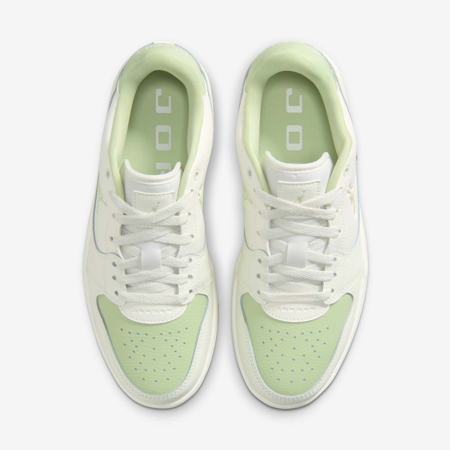 Tênis Jordan Court Access Low Nike Feminino - Foto 3