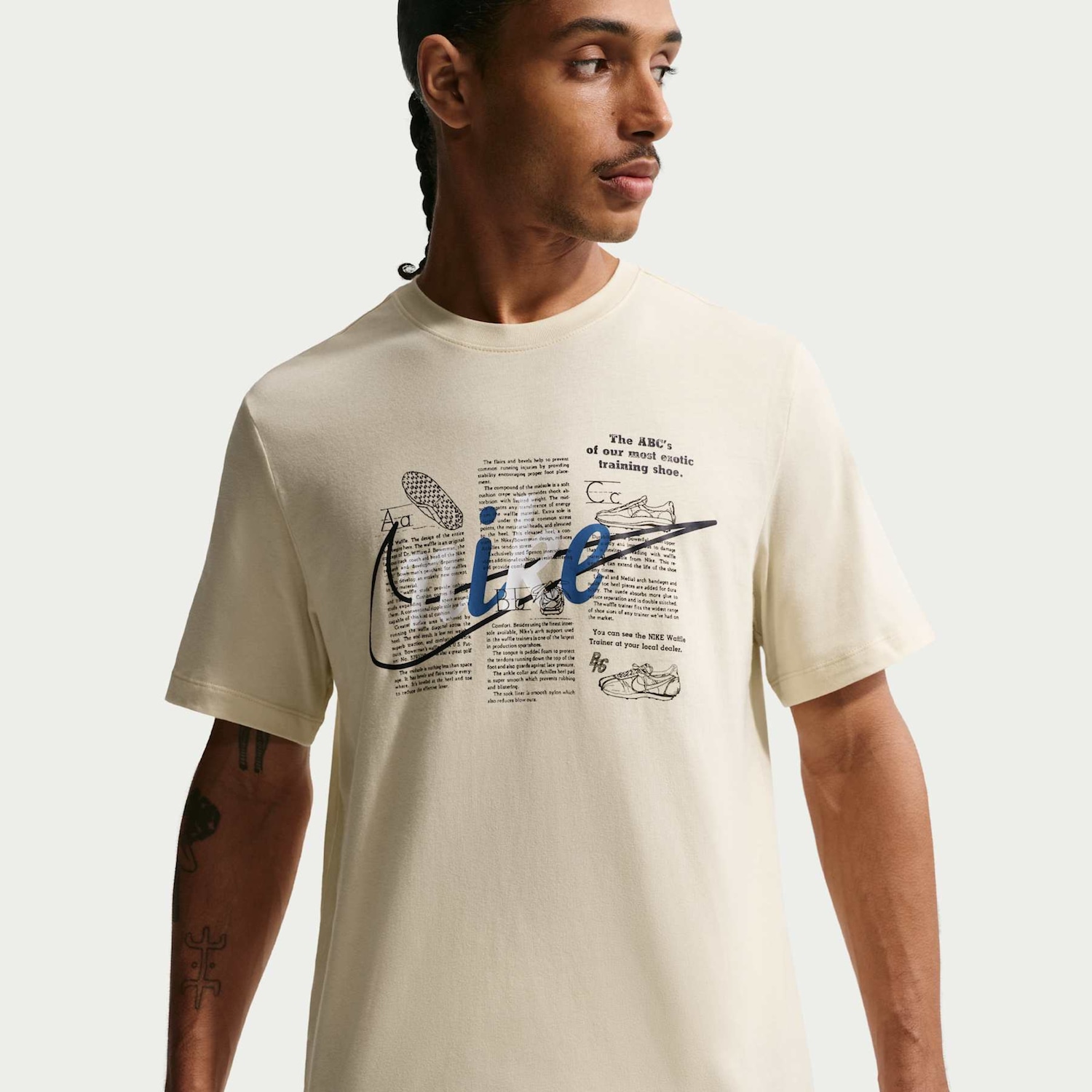 Camiseta Nike Sportswear Celebrate Masculina - Foto 1