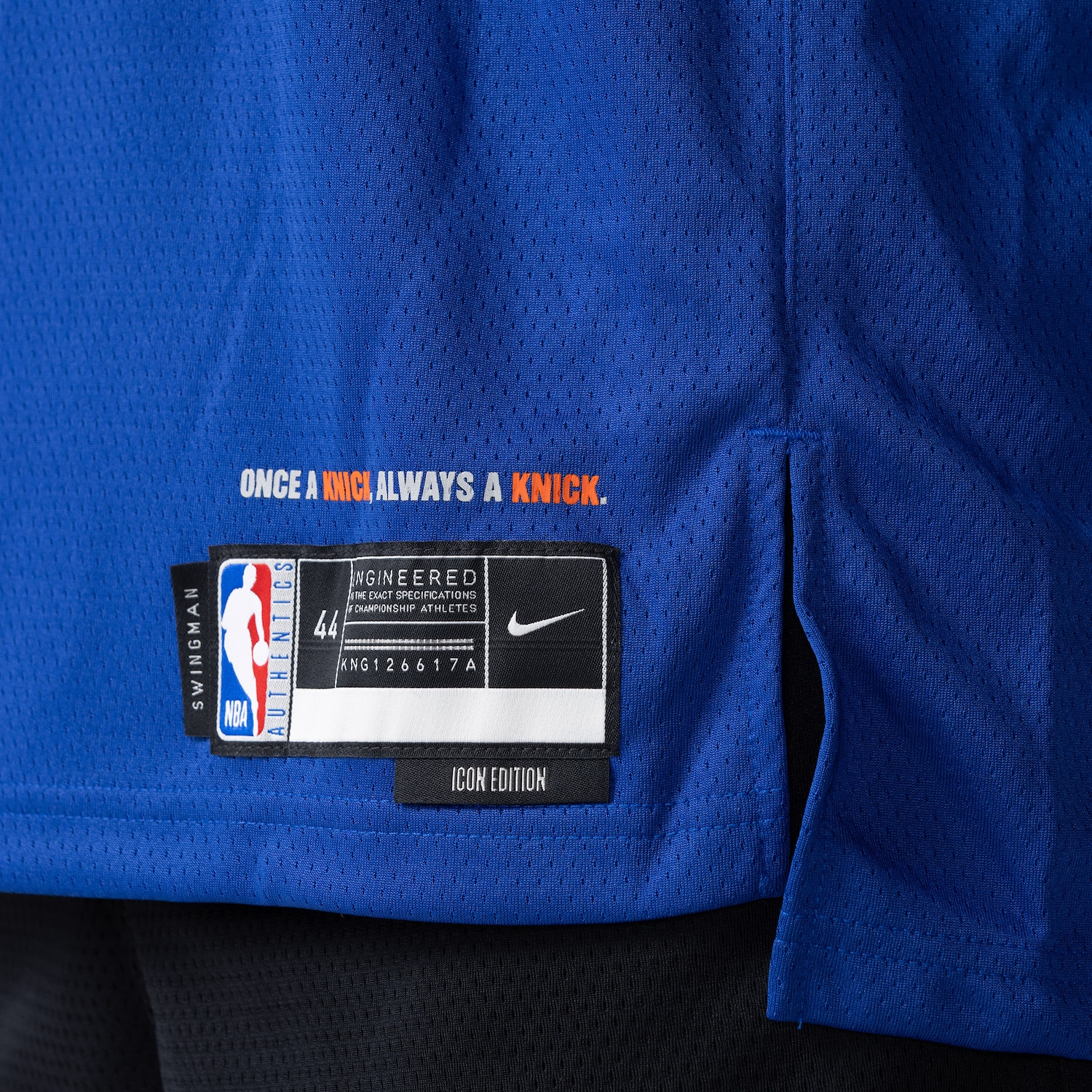 Camiseta Regata Nike New York Knicks Icon Edition 2022/23 Masculina - Foto 4
