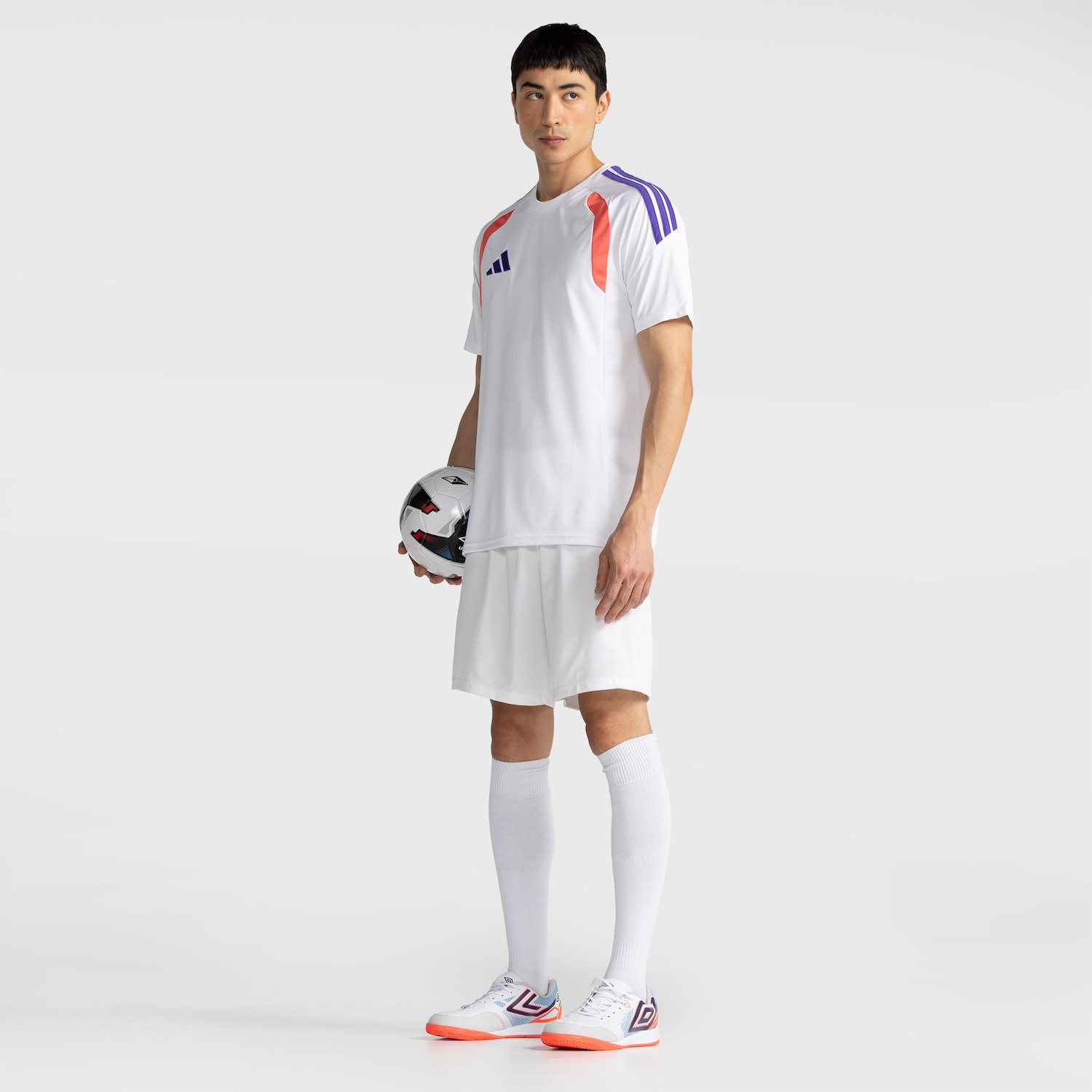 Chuteira Futsal Adulto Umbro Pro 5 Bump Club - Foto 4