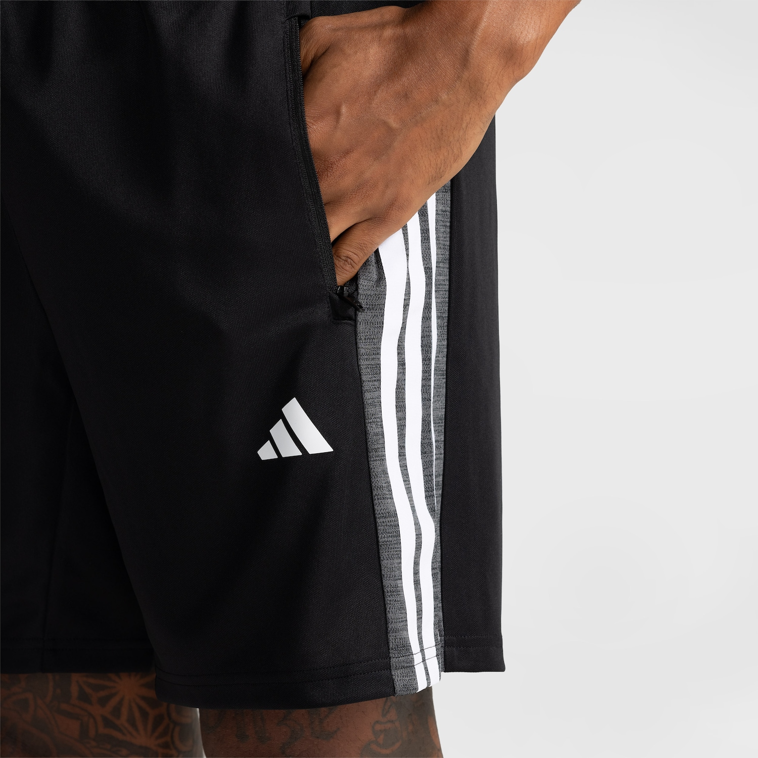 Bermuda adidas 3 Stripes Masculina - Foto 4