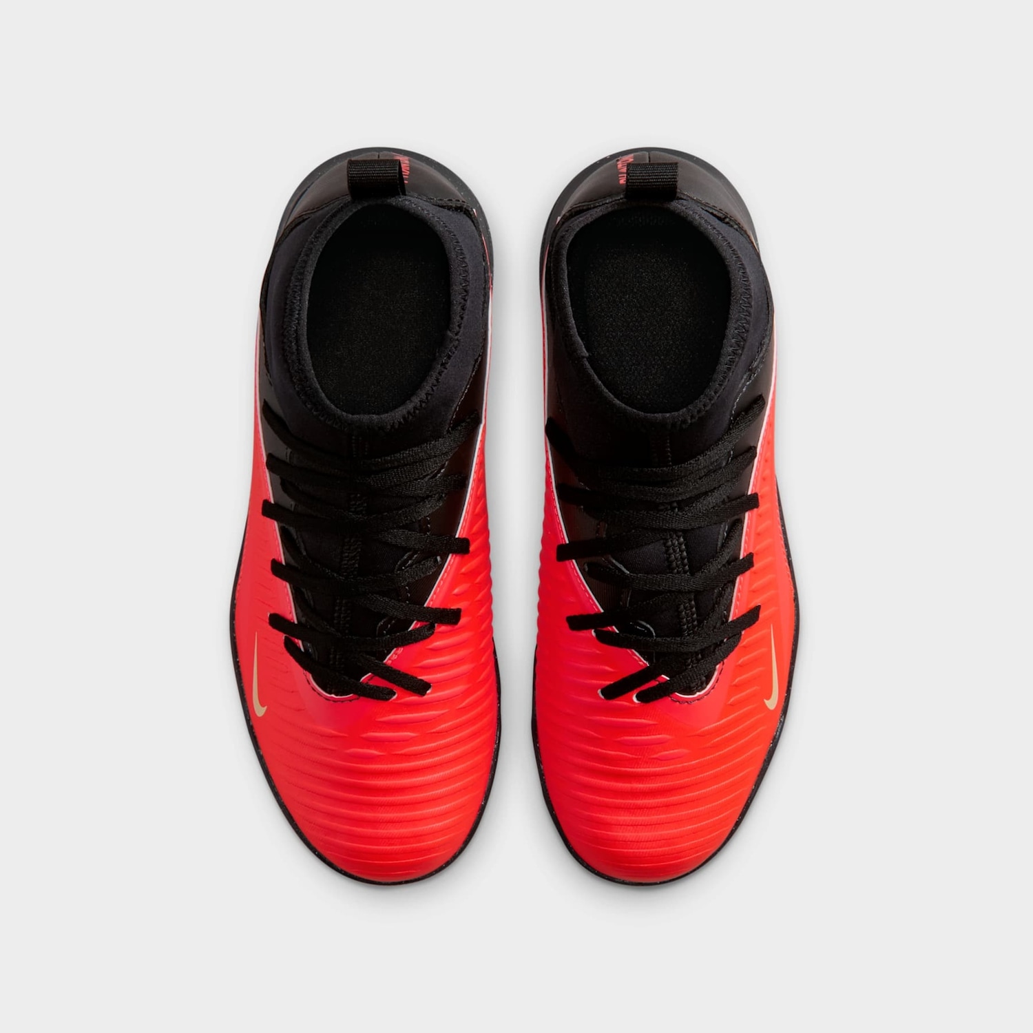 Chuteira Society Infantil Nike Phantom 6 High Club - Foto 4