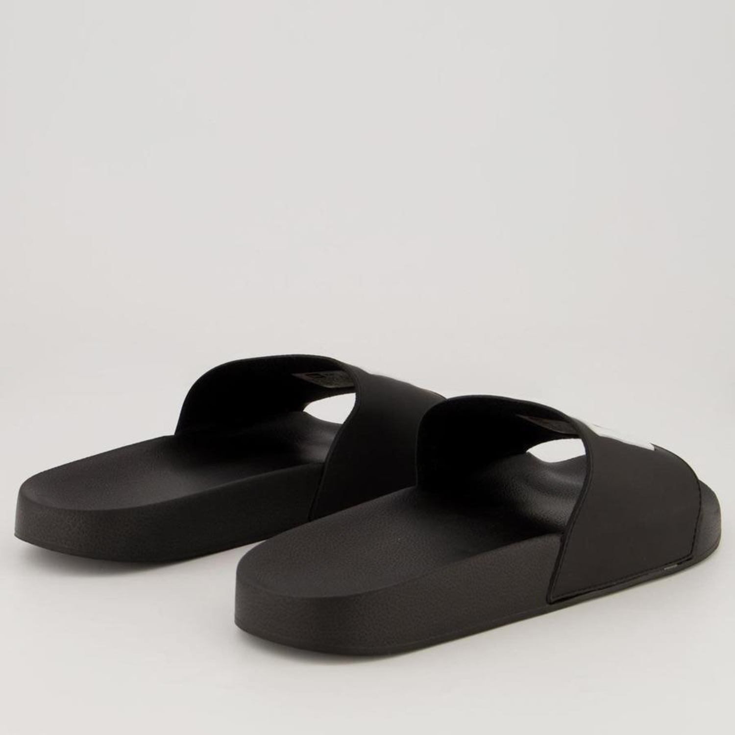 Chinelo New Era Slide Ne - Masculino - Foto 4