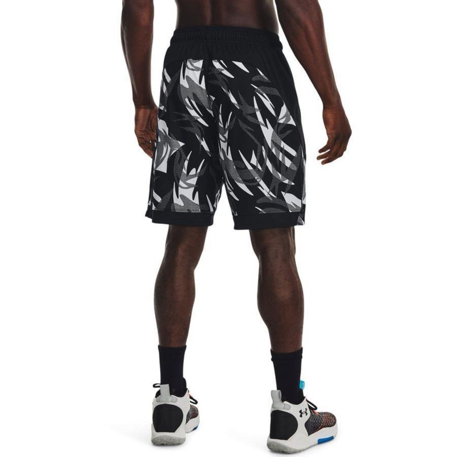 Shorts Under Armour Baseline 10 Print - Masculino - Foto 2