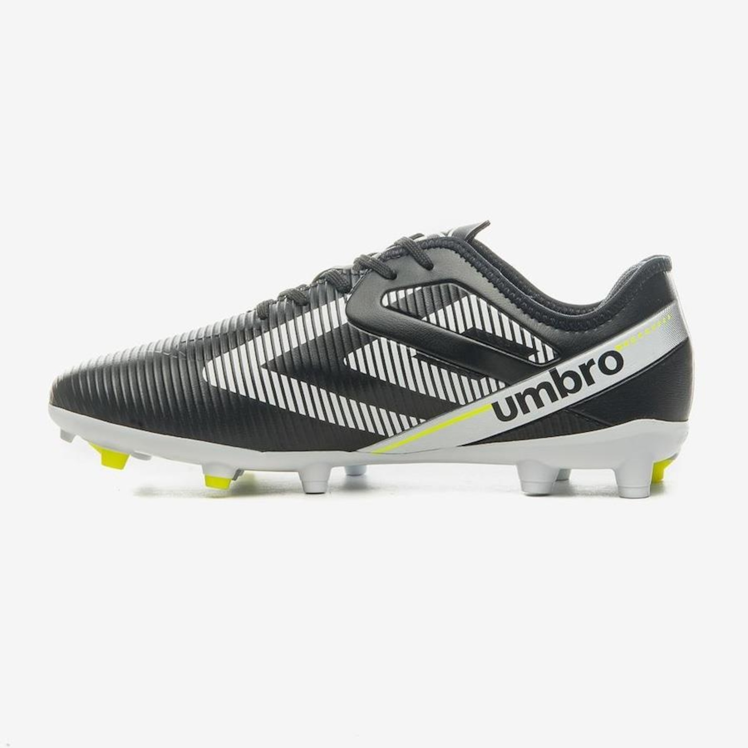 Chuteira de Campo Umbro Stride - Adulto - Foto 3