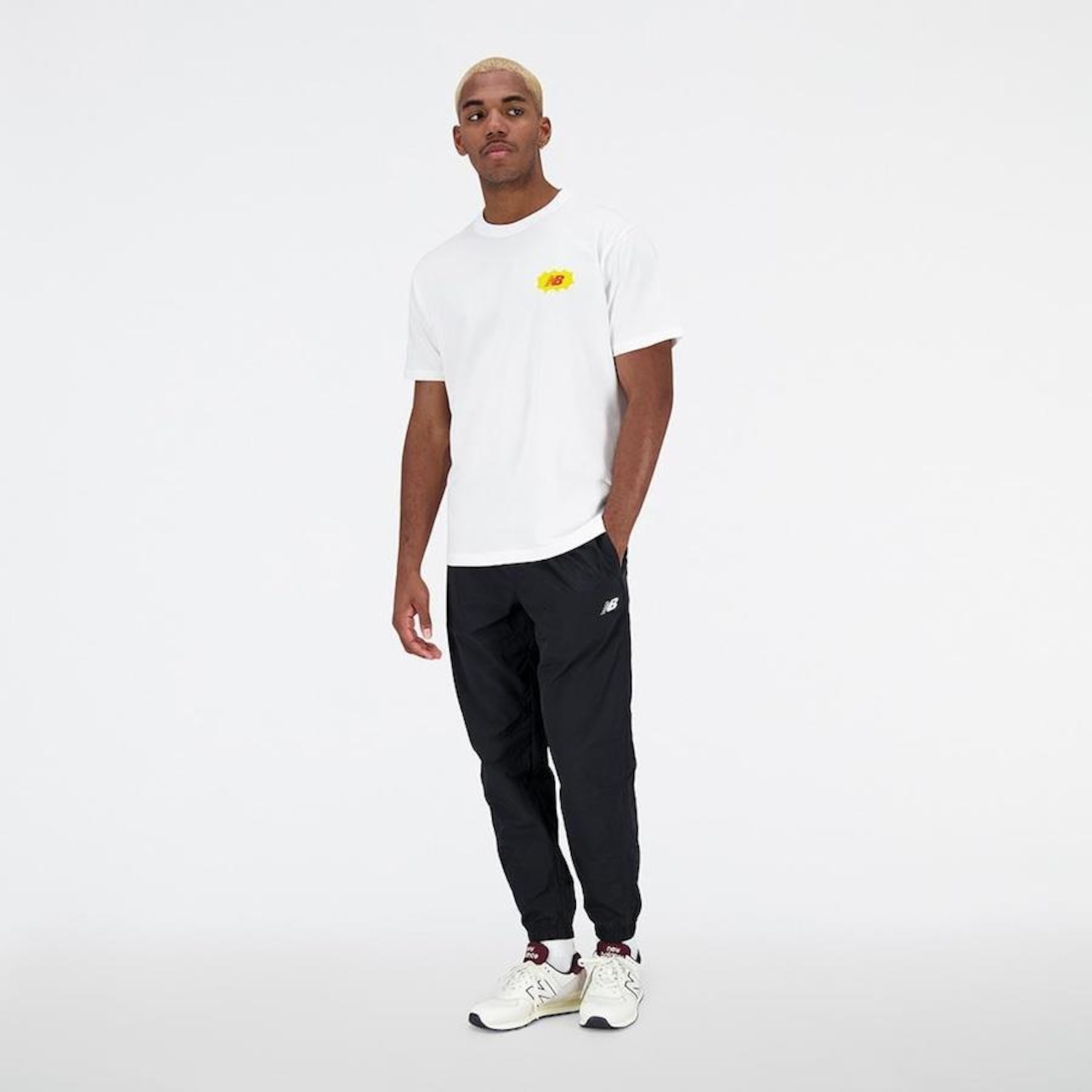 Camiseta New Balance Essentials 574 - Masculina - Foto 4