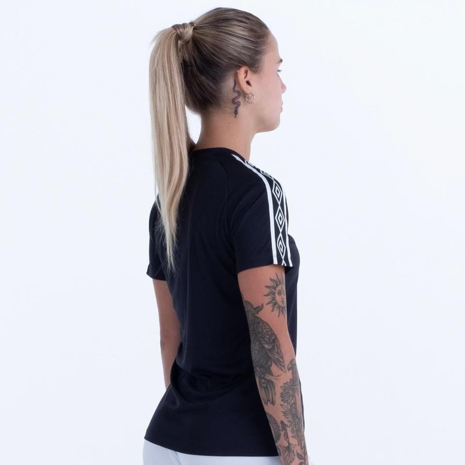 Camisa Umbro Traditional Tape - Feminina - Foto 2