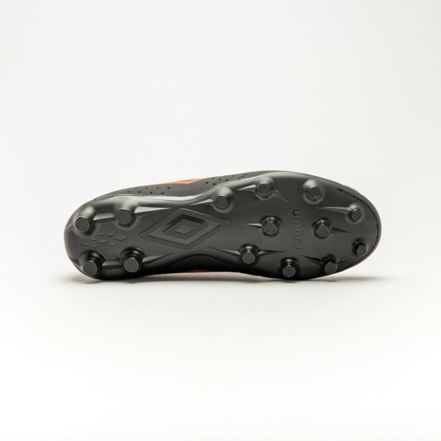 Chuteira de Campo Umbro Neo Striker - Adulto - Foto 4