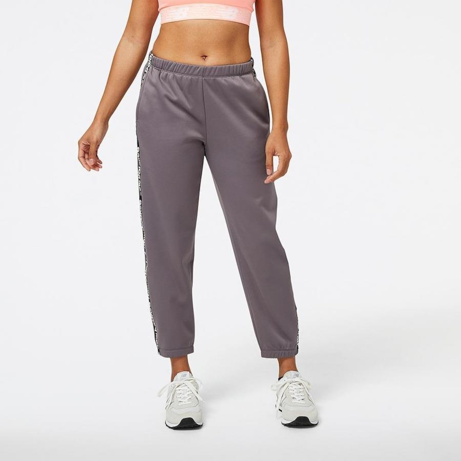 Calça New Balance Relentless Performance - Feminina - Foto 1