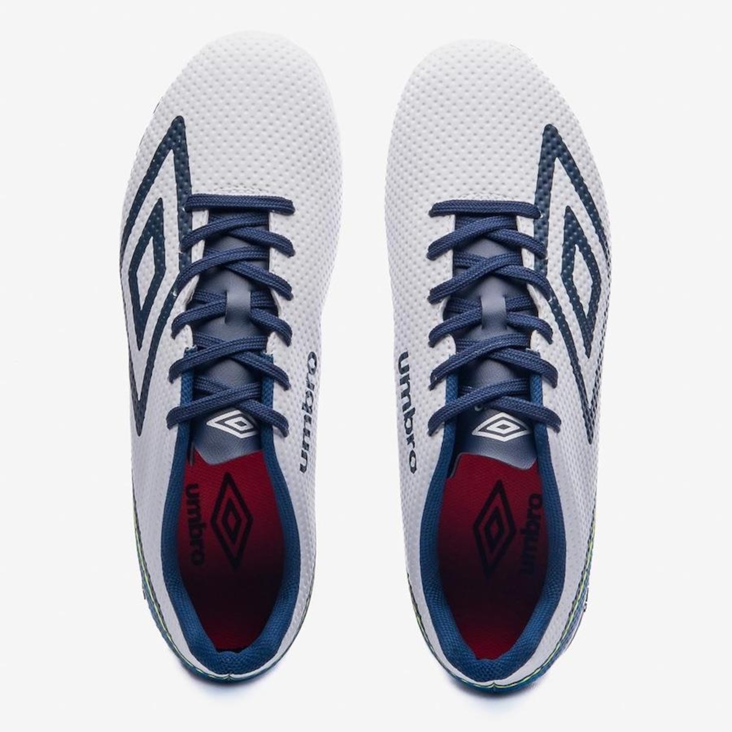 Chuteira de Campo Umbro Force - Adulto - Foto 4
