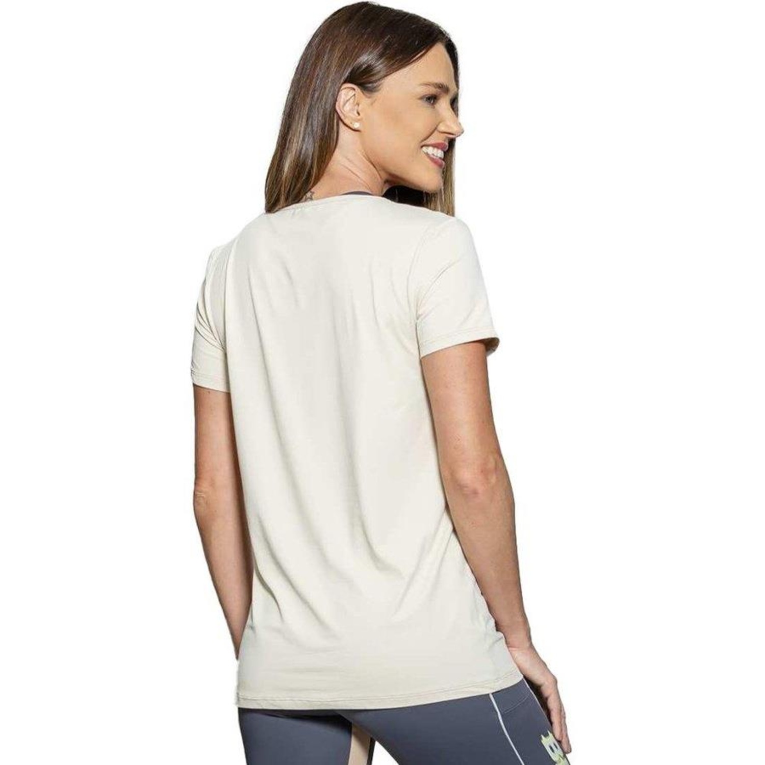 Camiseta Run More Brave - Feminina - Foto 2