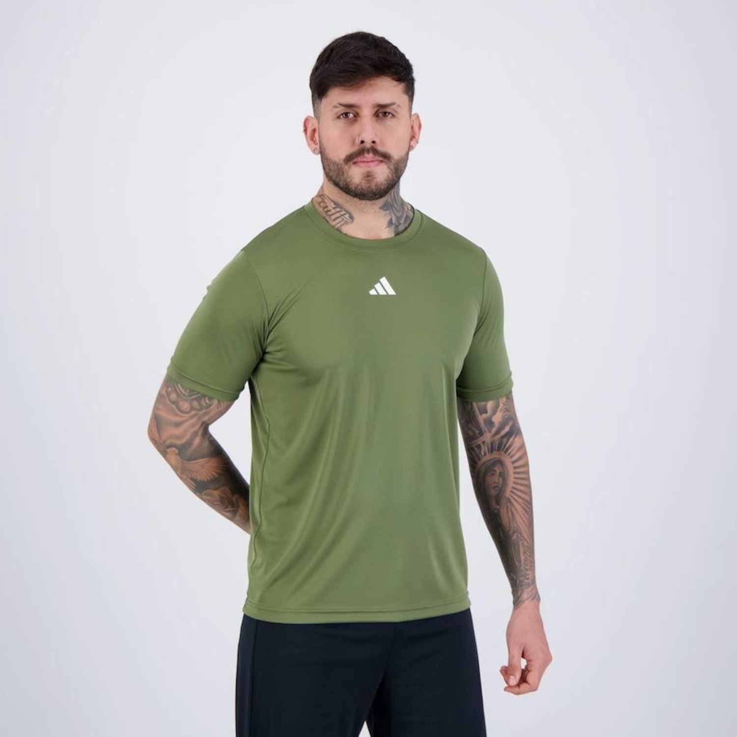 Camiseta adidas Basic Treino - Masculina - Foto 2