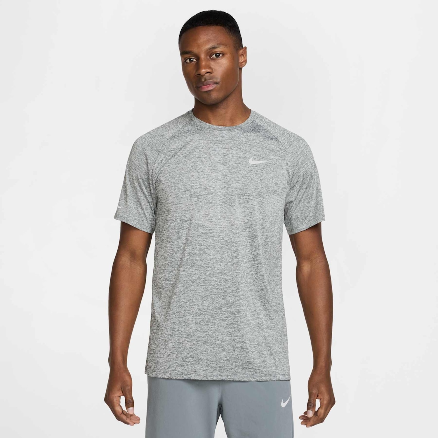 Camiseta Nike Dry-FIT Advance - Masculina - Foto 1