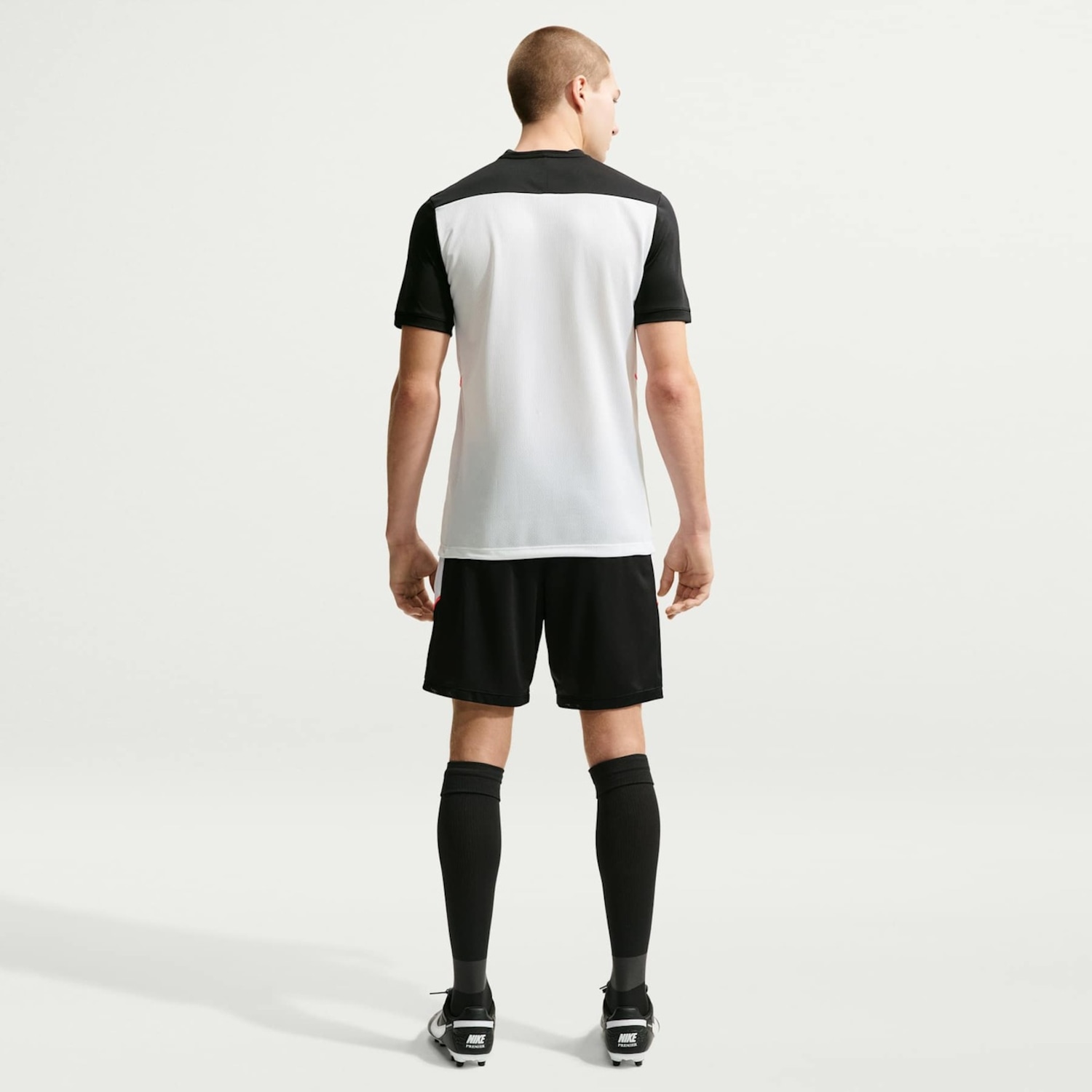 Camiseta Nike Academy Masculina - Foto 2