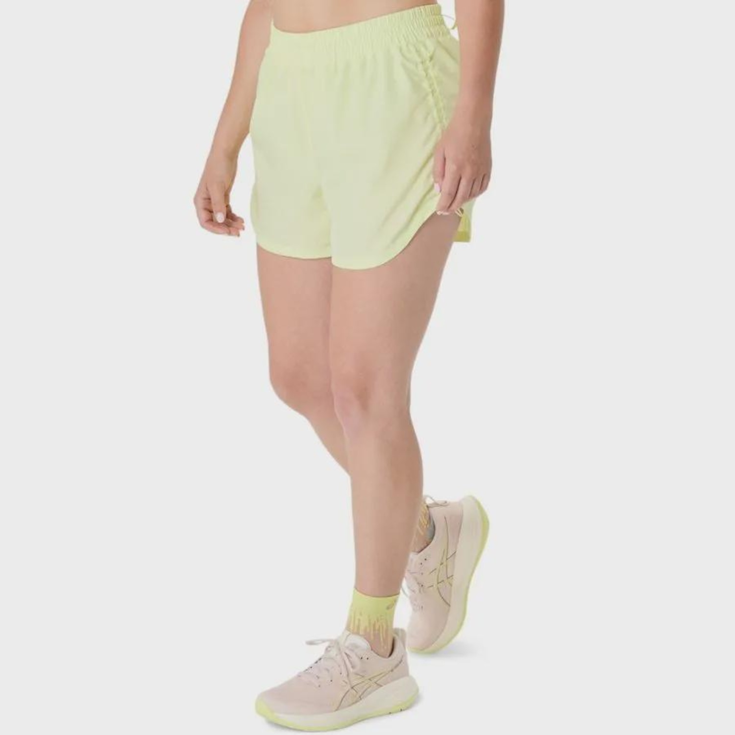 Short Asics Nagino 4in - Feminino - Amarelo - Asics - Masculino - Foto 3