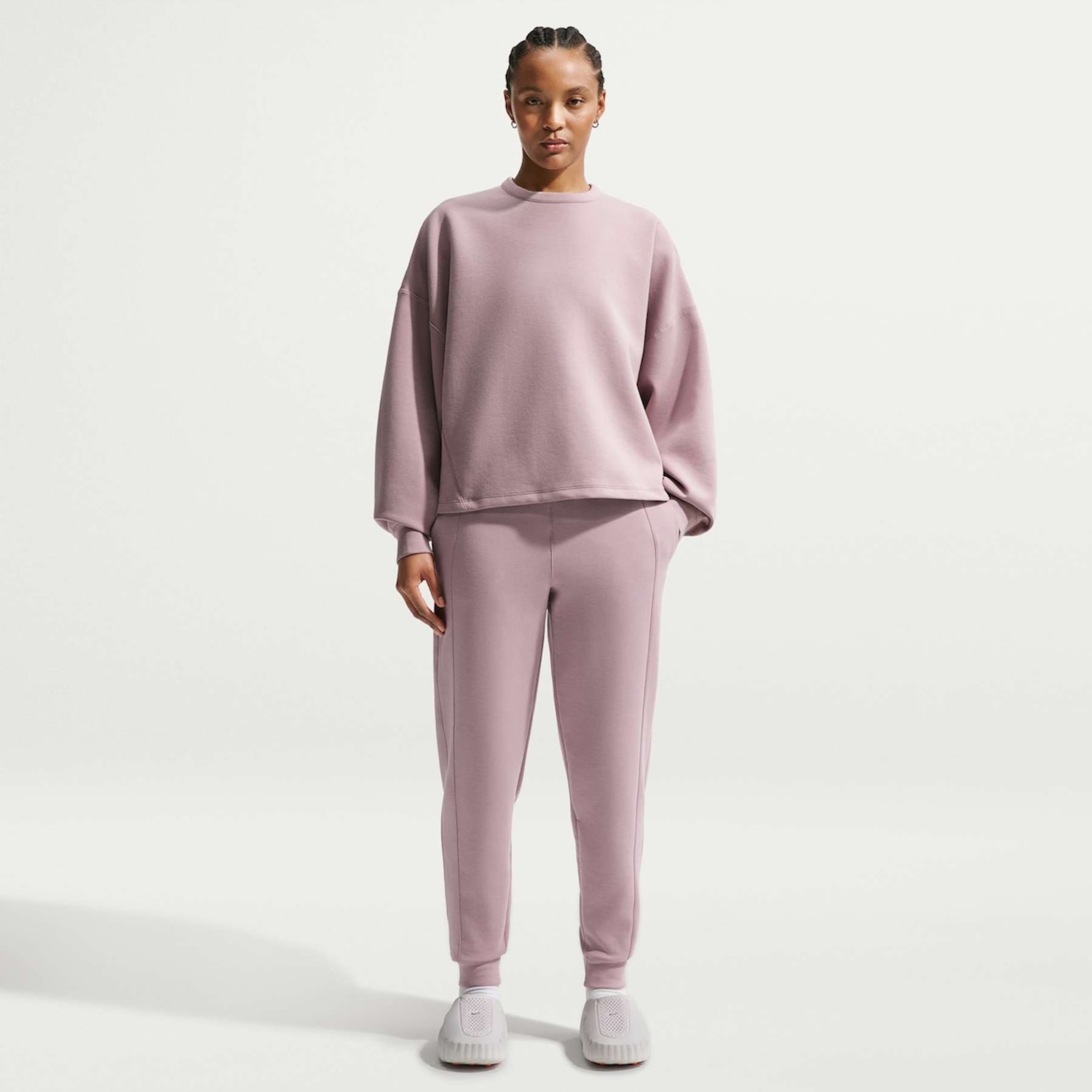Calça Nike Dri-FIT Jogger Soft - Feminina - Foto 1
