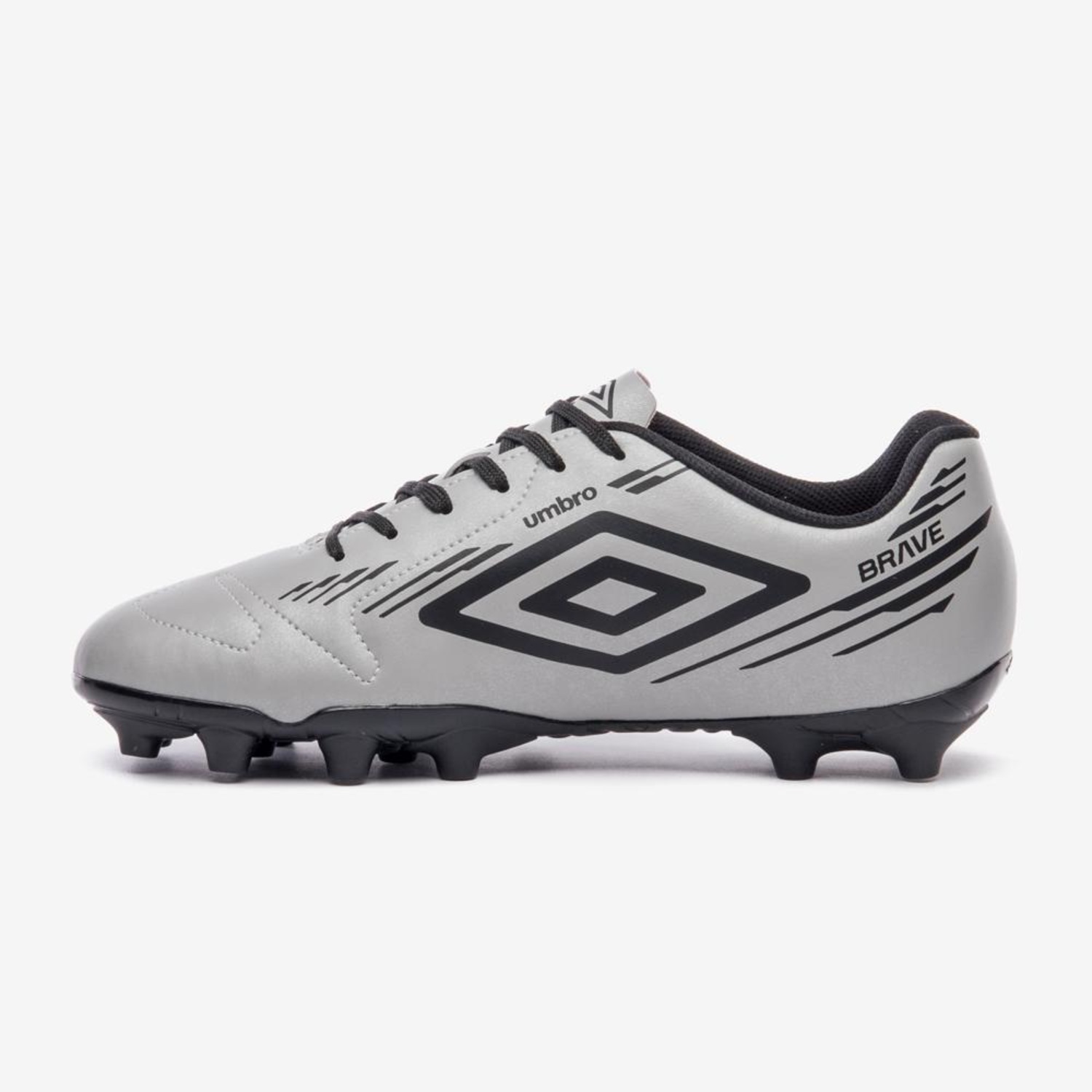 Chuteira de Campo Umbro Brave - Adulto - Foto 2