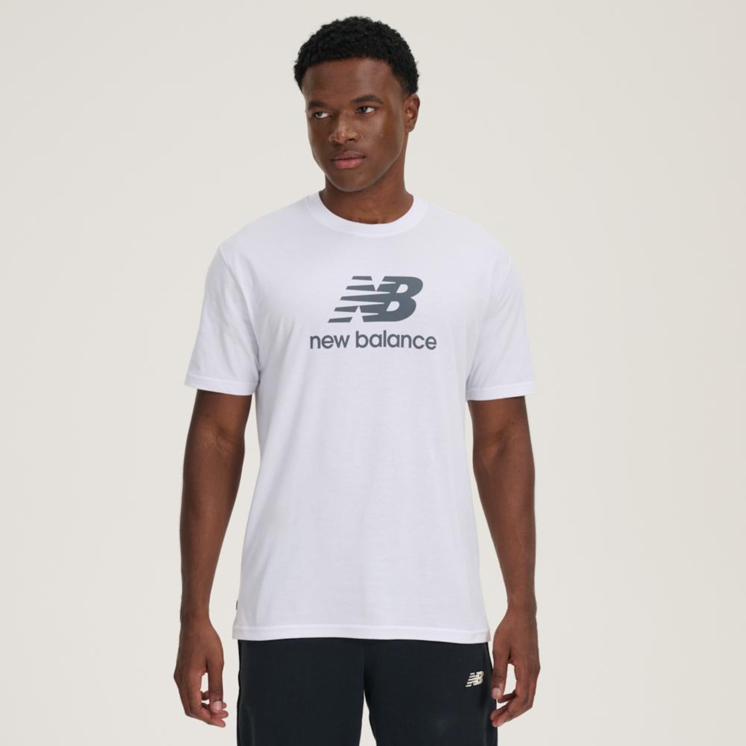 Camiseta New Balance Essentials - Masculina - Foto 1
