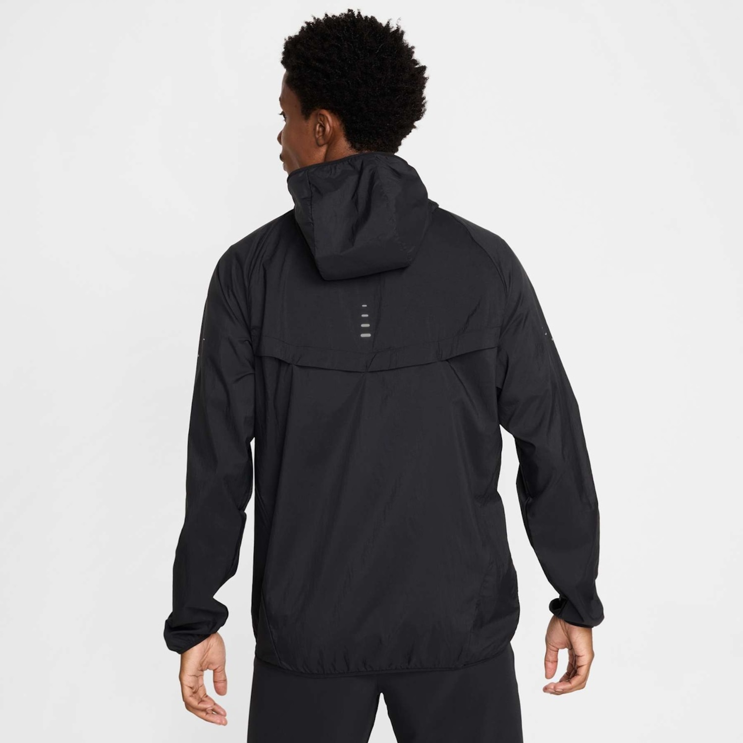 Jaqueta Masculina Nike Stride Repel UV - Foto 2