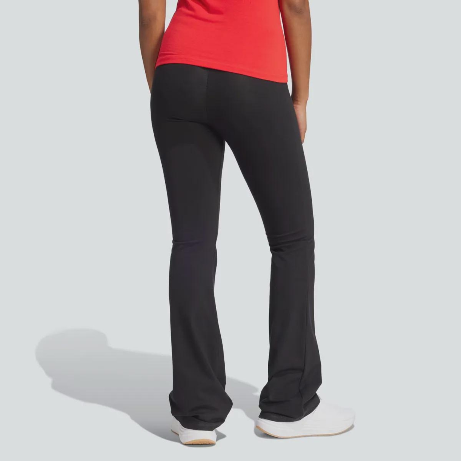 Calça Flare adidas Small Logo ESS Feminina - Foto 3