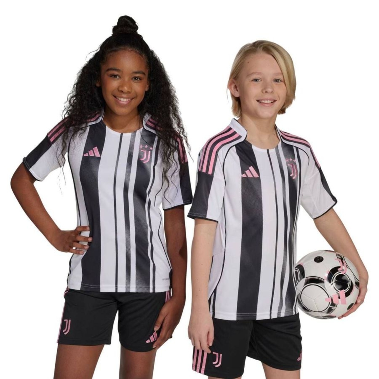 Camisa Juventus I 25/26 Infantil adidas - Foto 1