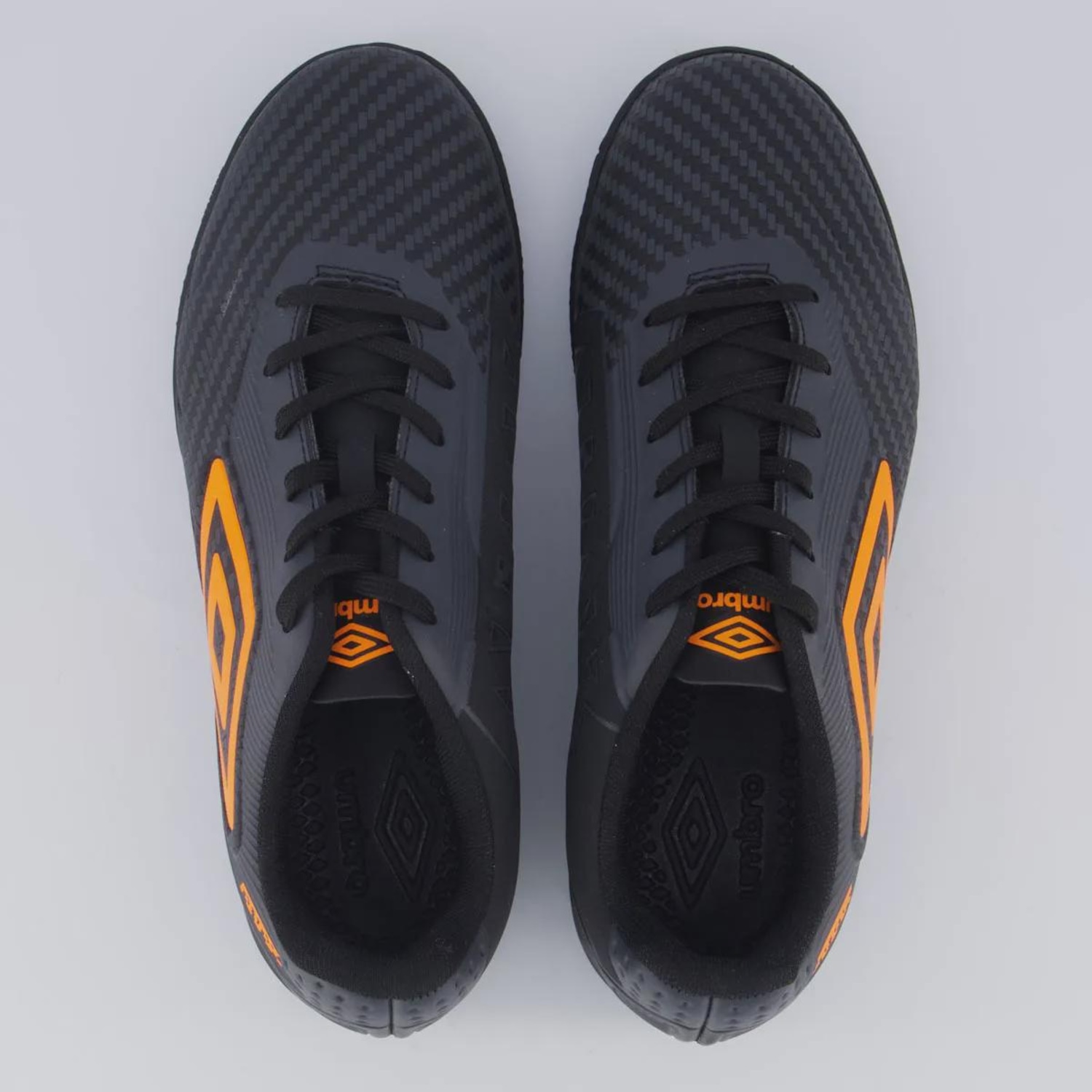 Chuteira Umbro Attak III Society Adulto - Foto 4