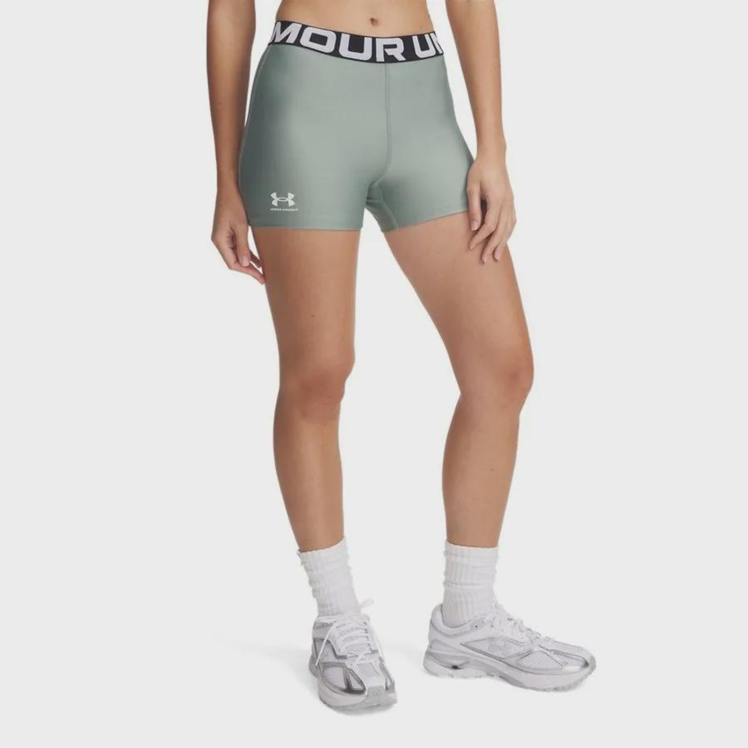 Shorts de Treino Under Armour HeatGear Authentics Feminina - Foto 1