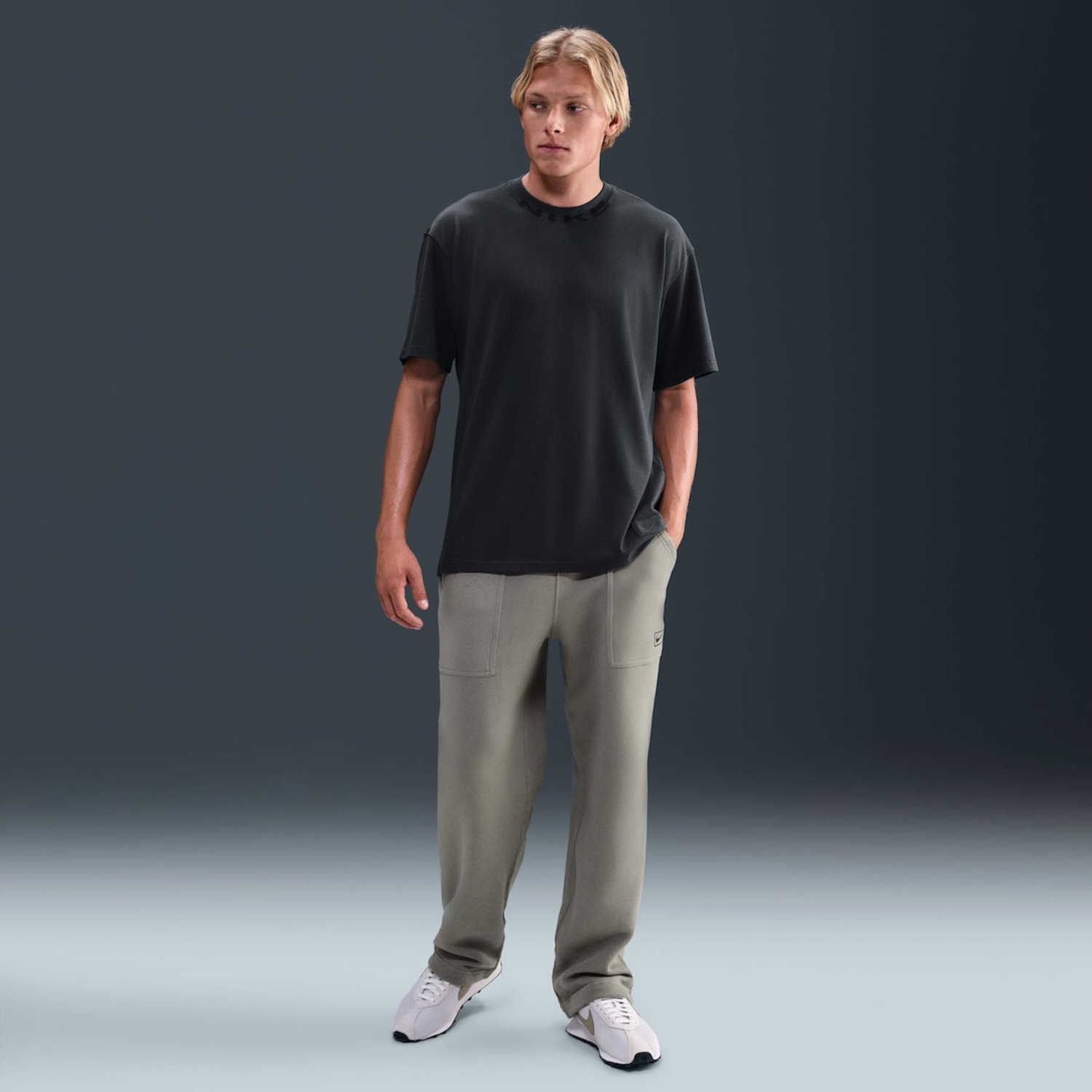 Camiseta Nike Sportswear Collar Print Unissex - Foto 2