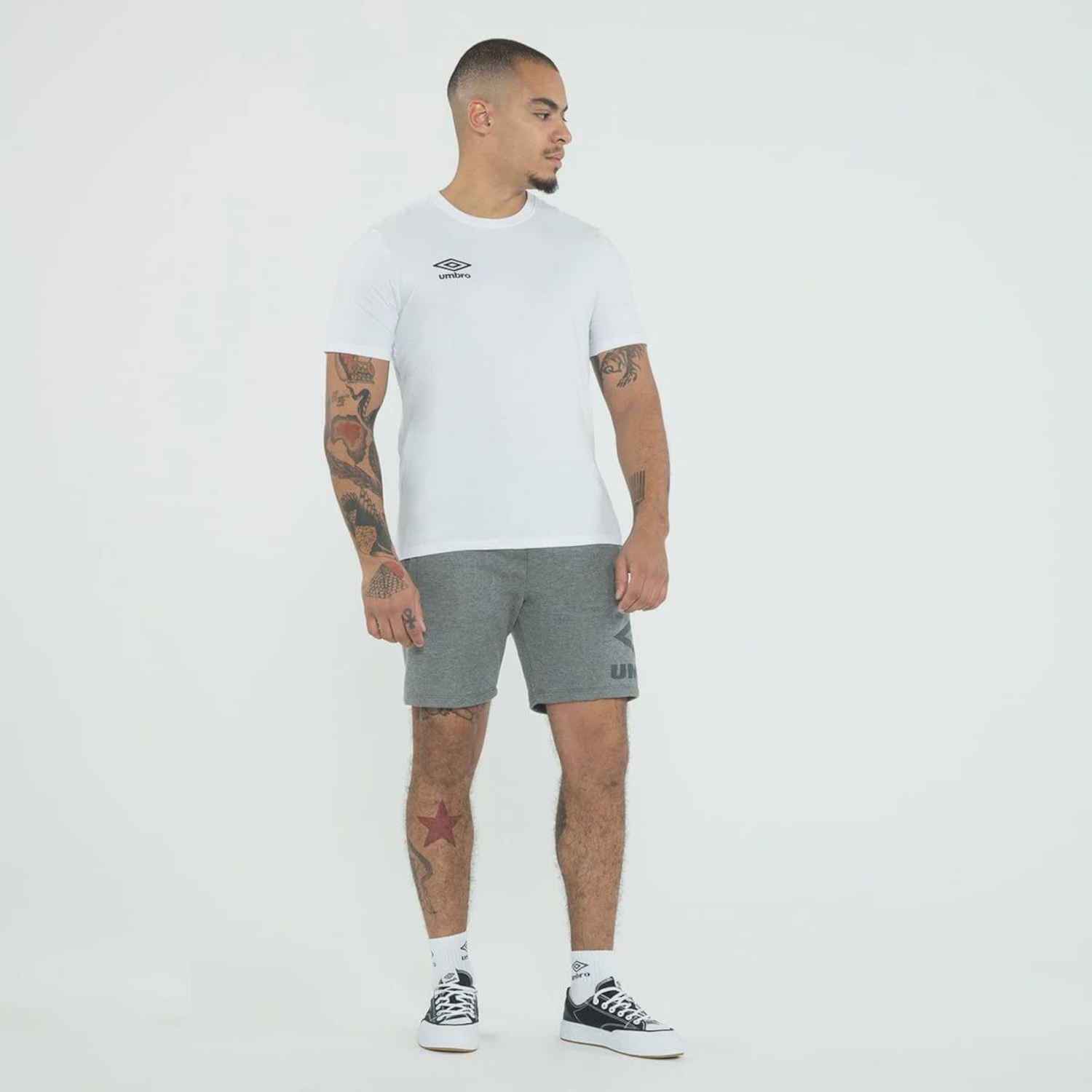 Camiseta Umbro Essential Masculina - Masculino - Foto 2