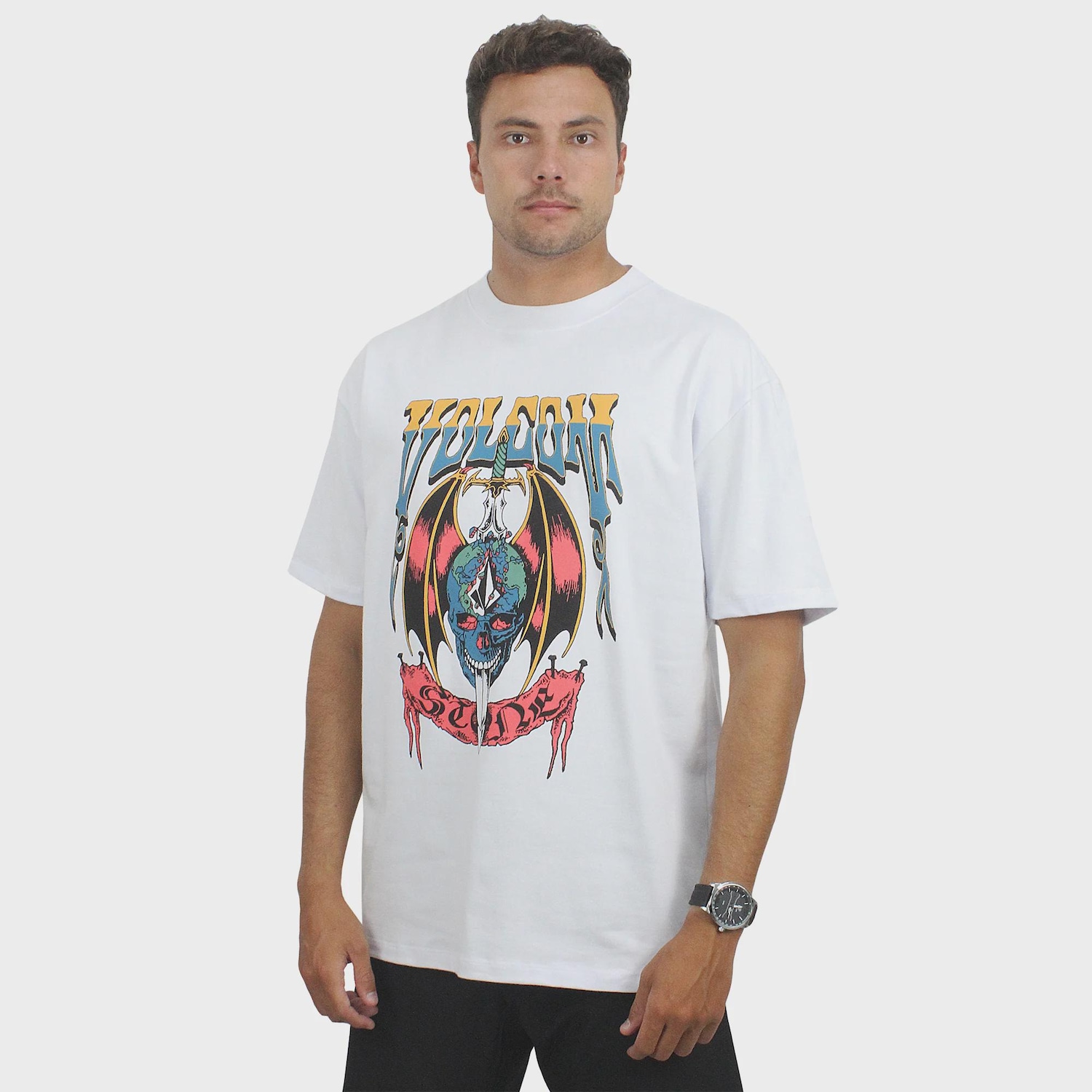 Camiseta Volcom Confort World Weapon - Masculina - Foto 1