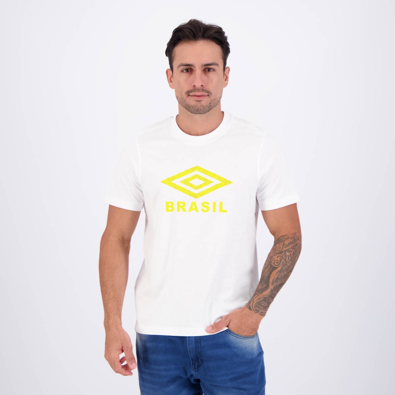 Camiseta Umbro GT Brazil Masculina - Foto 1