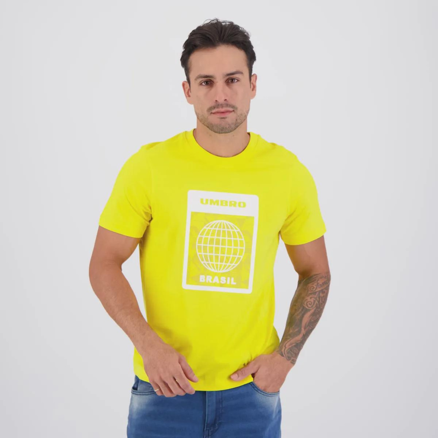 Camiseta Umbro CGT Brazil Masculina - Foto 1