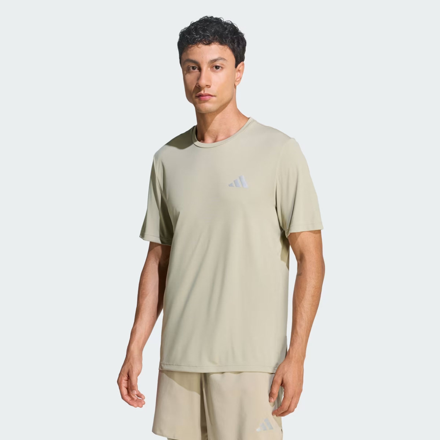Camiseta adidas Run Ess Tee Masculina - Foto 1