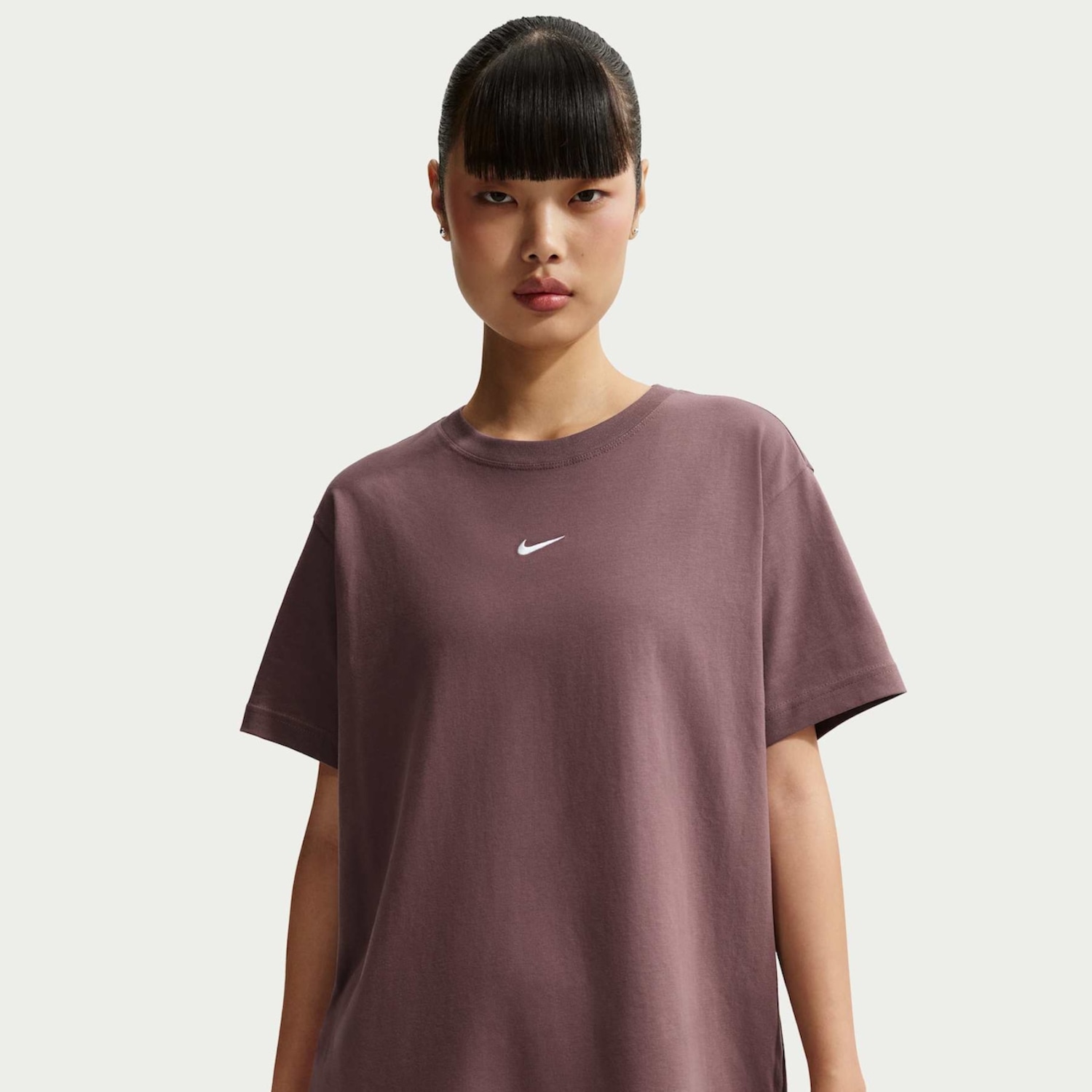Camiseta Nike Sportswear Classic Feminina - Foto 1