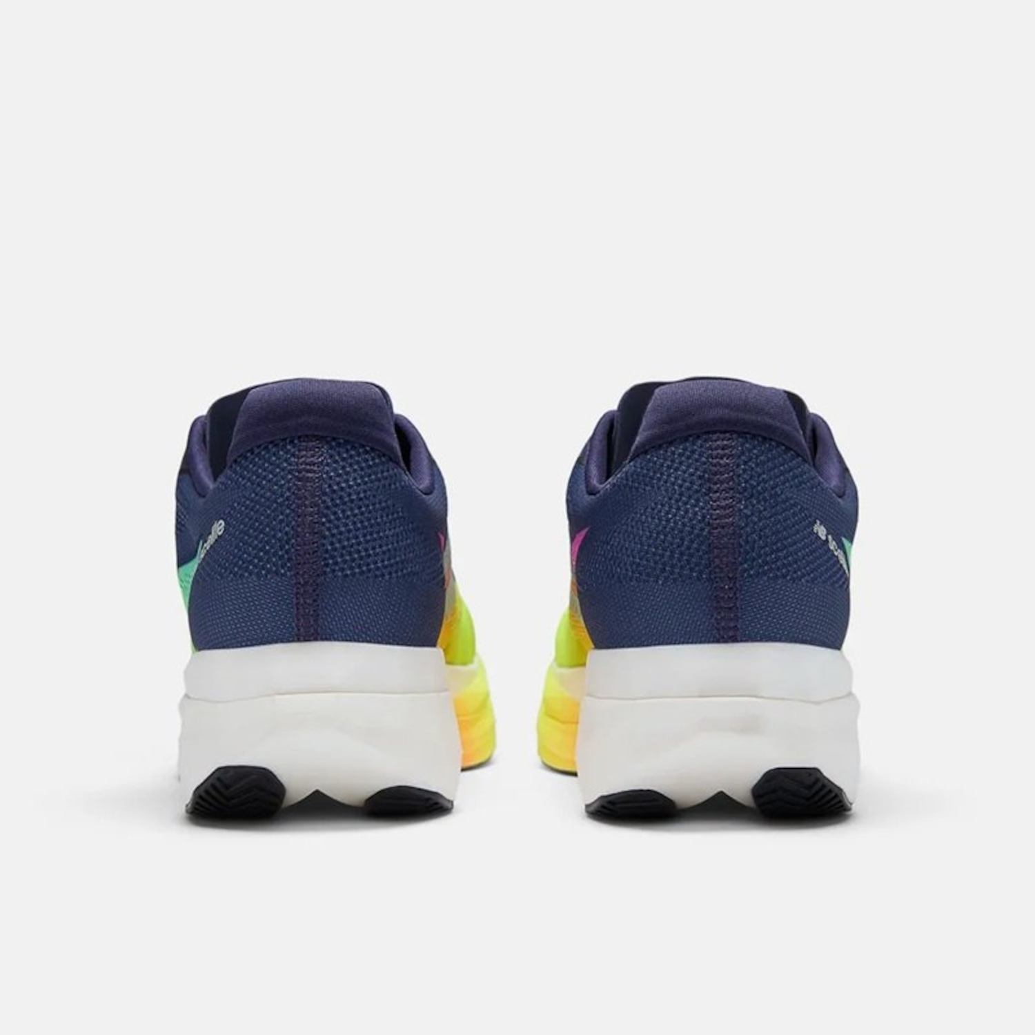Tênis Masculino New Balance FuelCell SuperComp Elite v5 - Foto 3