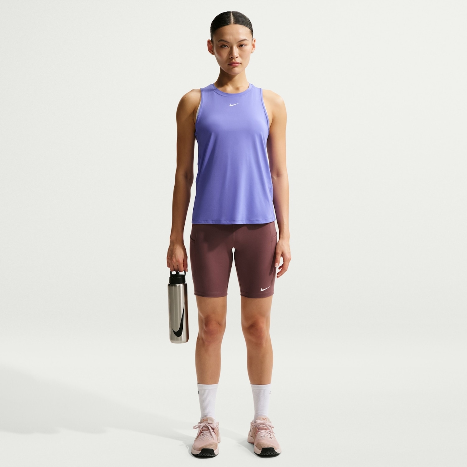 Short Nike Dri-FIT One HR 8IN Feminino - Foto 1