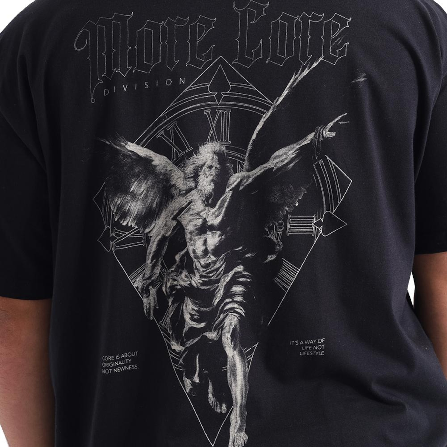 Camiseta MCD Chronos Costas Oversized Masculina - Foto 4