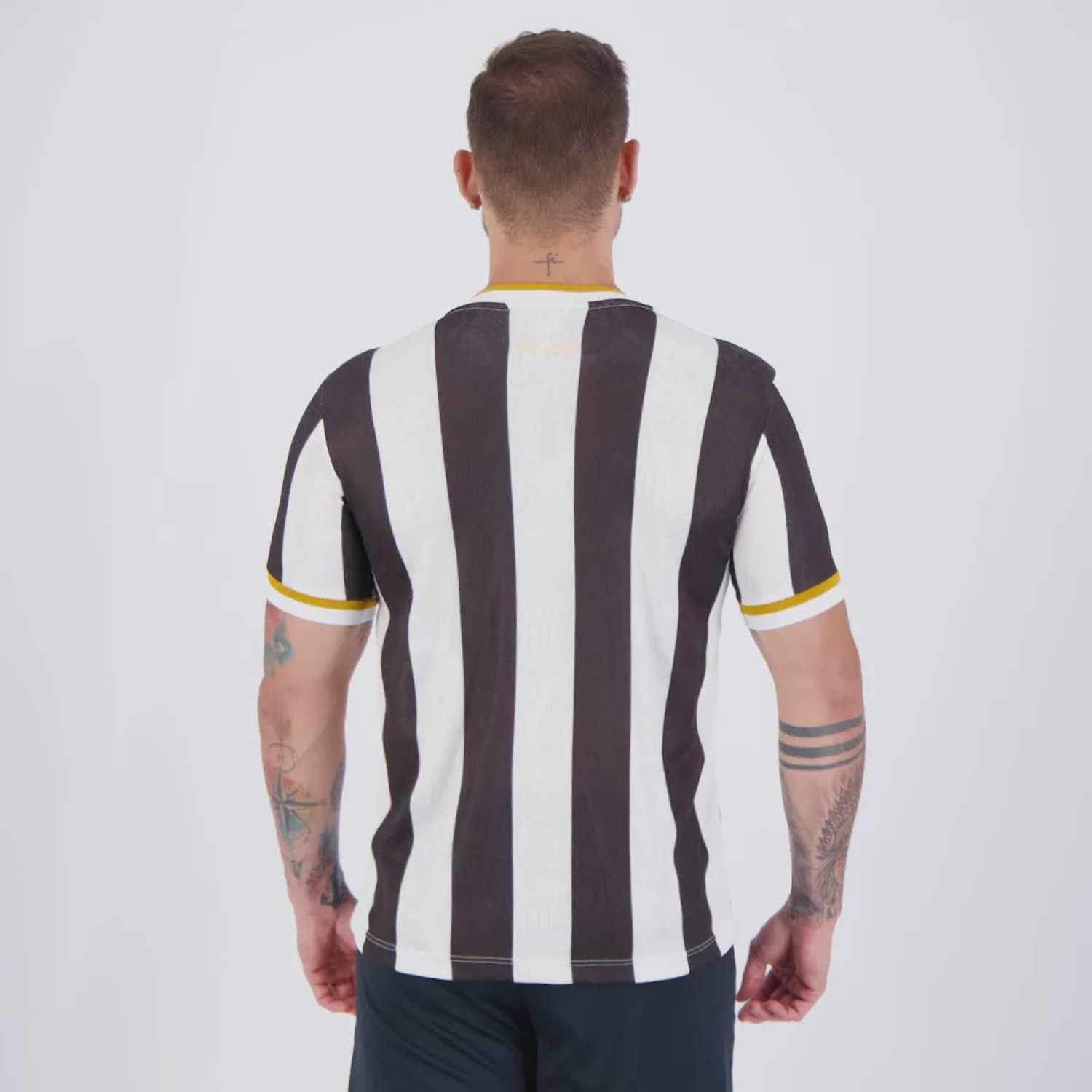 Camisa do Atlético Mineiro Retrô 2013 Listrada Masculina - Foto 4