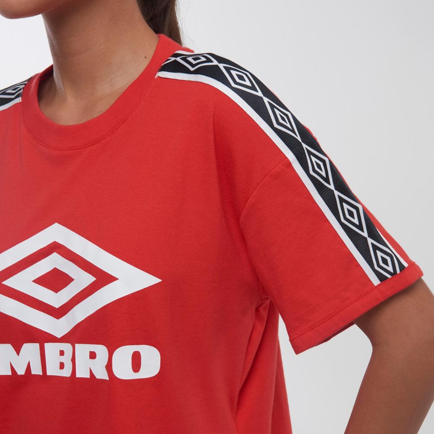 Camiseta Umbro Traditional Diamond Large - Feminina - Foto 2