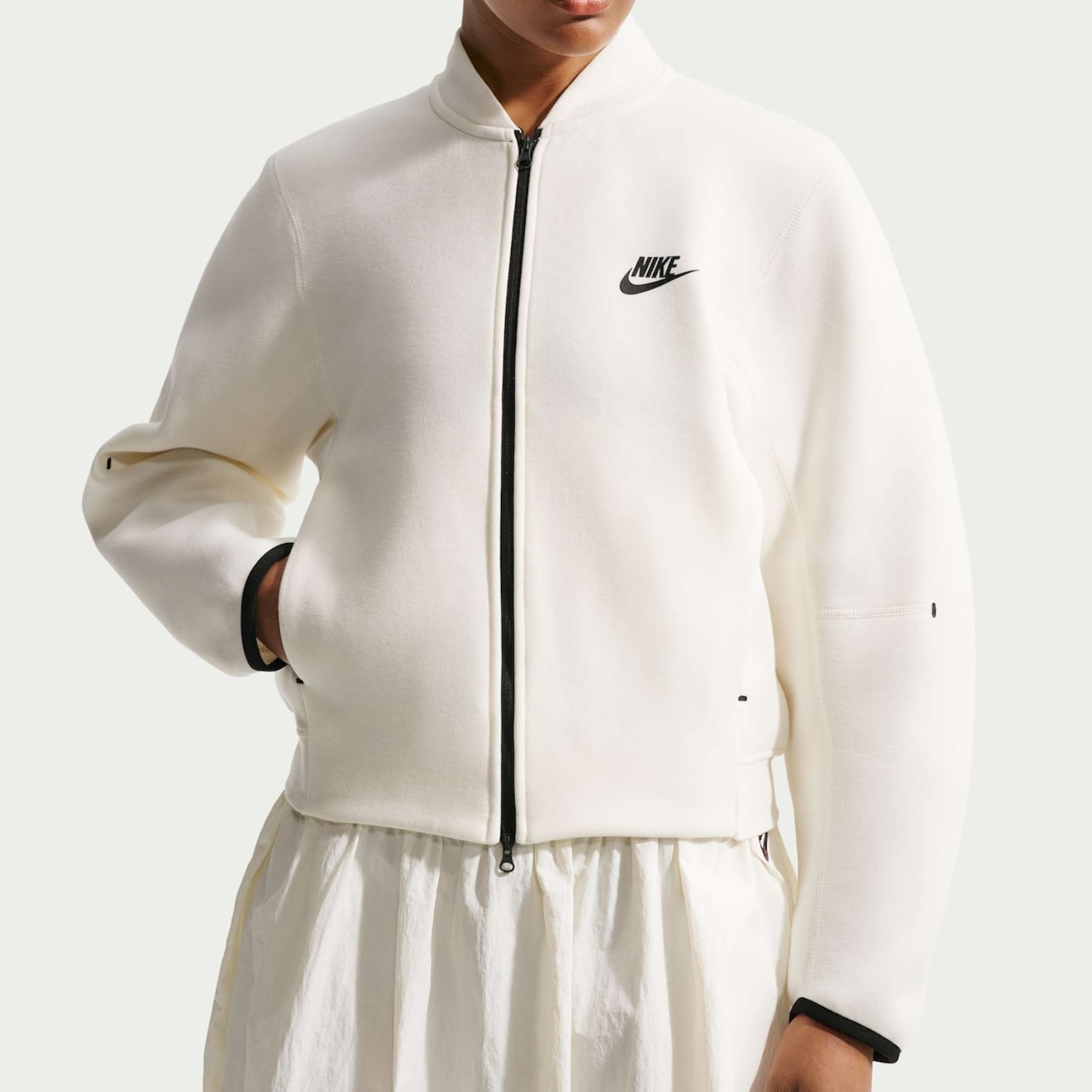 Jaqueta Nike Sportswear Tech Fleece Feminina - Foto 1